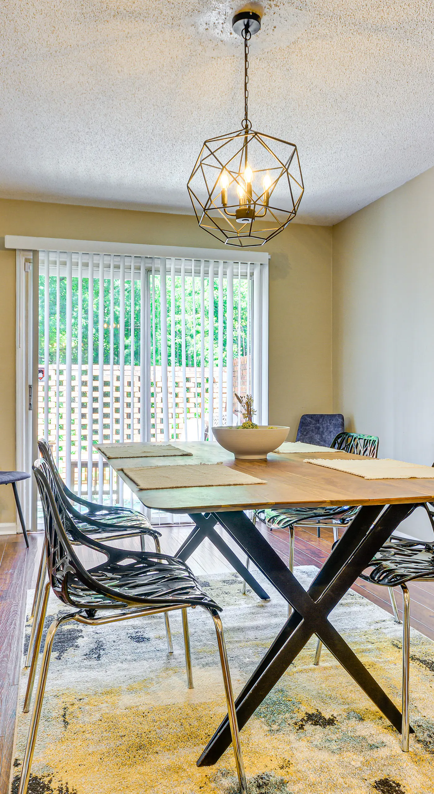 2 Mi to High Point University: Townhome w/ Patio
