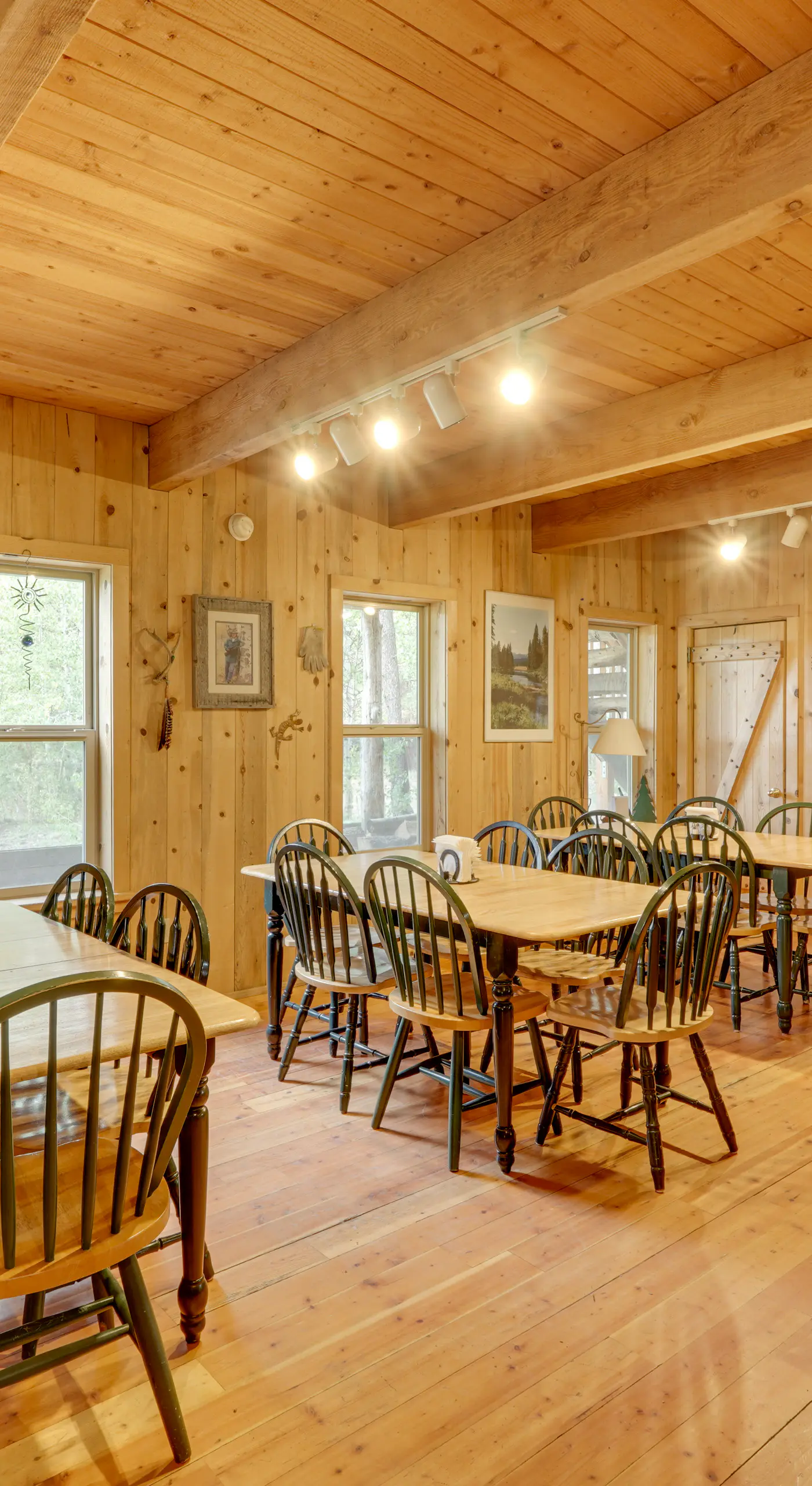 Pet-Friendly House w/ Deck: Near Crater Lake!