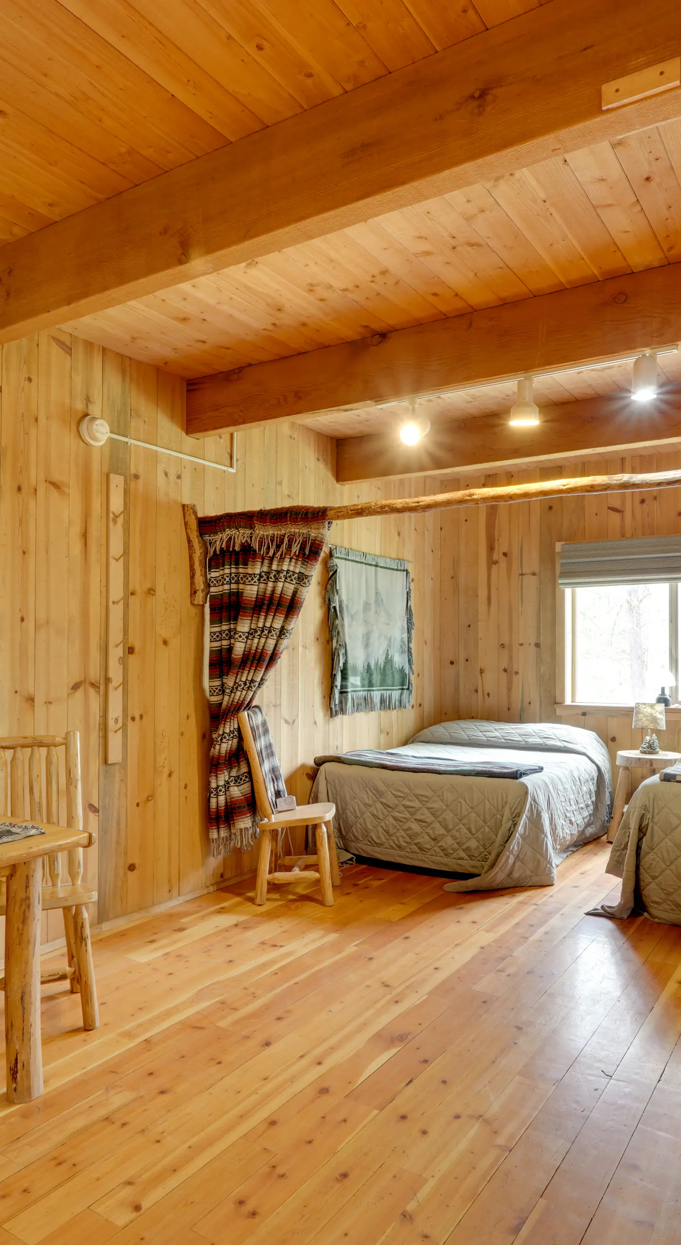 Pet-Friendly House w/ Deck: Near Crater Lake!