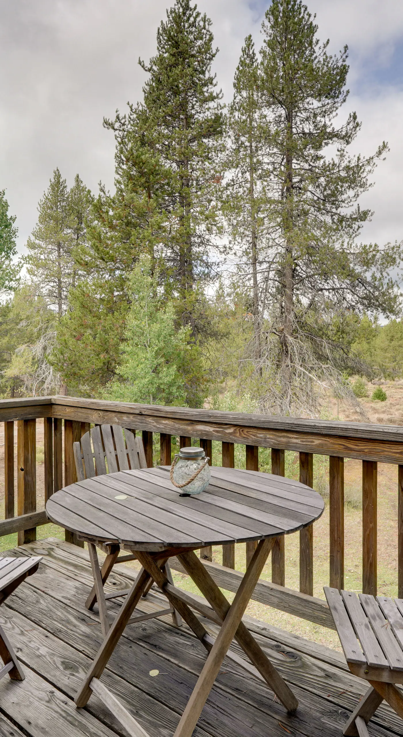 Pet-Friendly House w/ Deck: Near Crater Lake!