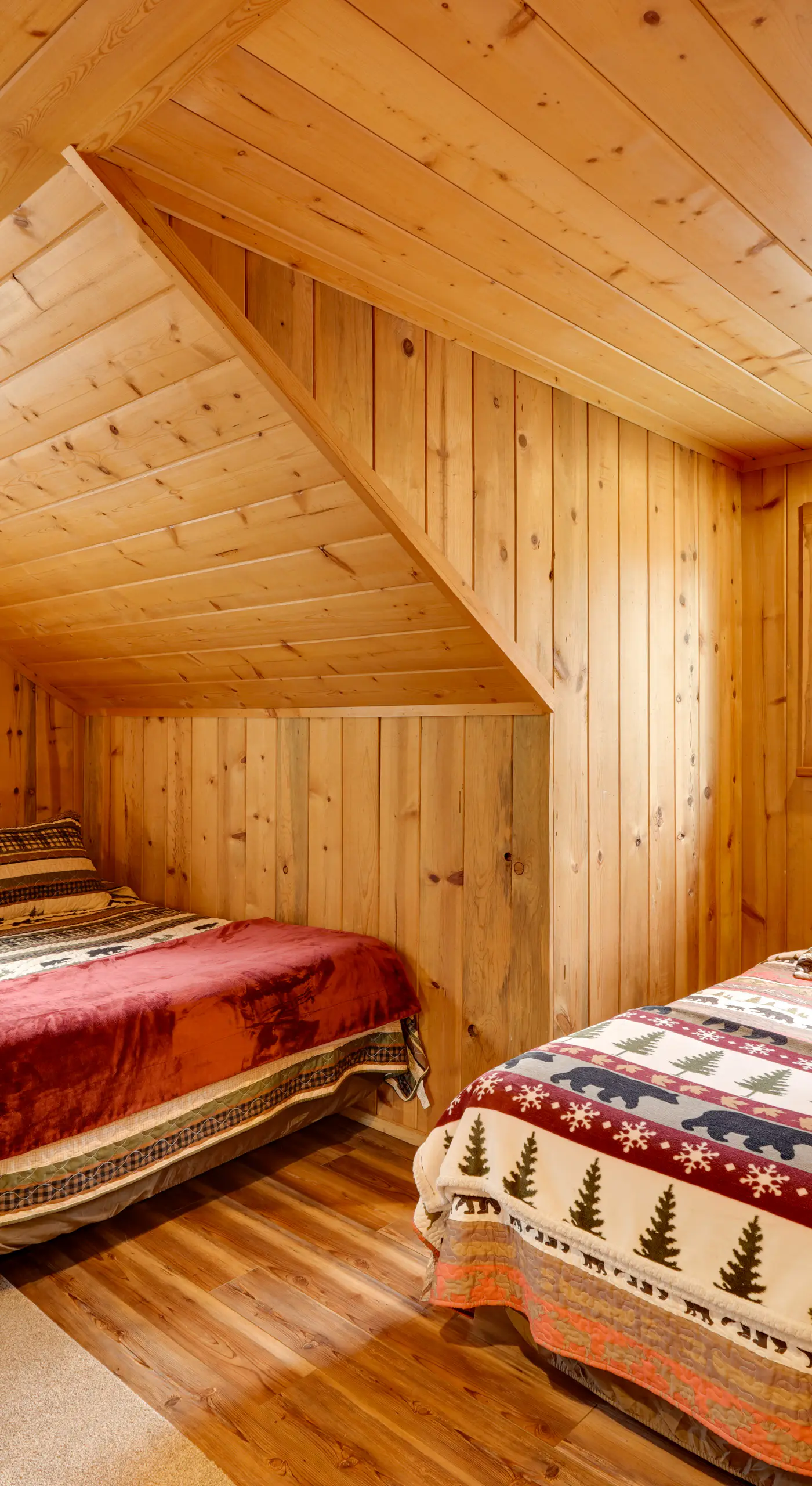 Pet-Friendly House w/ Deck: Near Crater Lake!