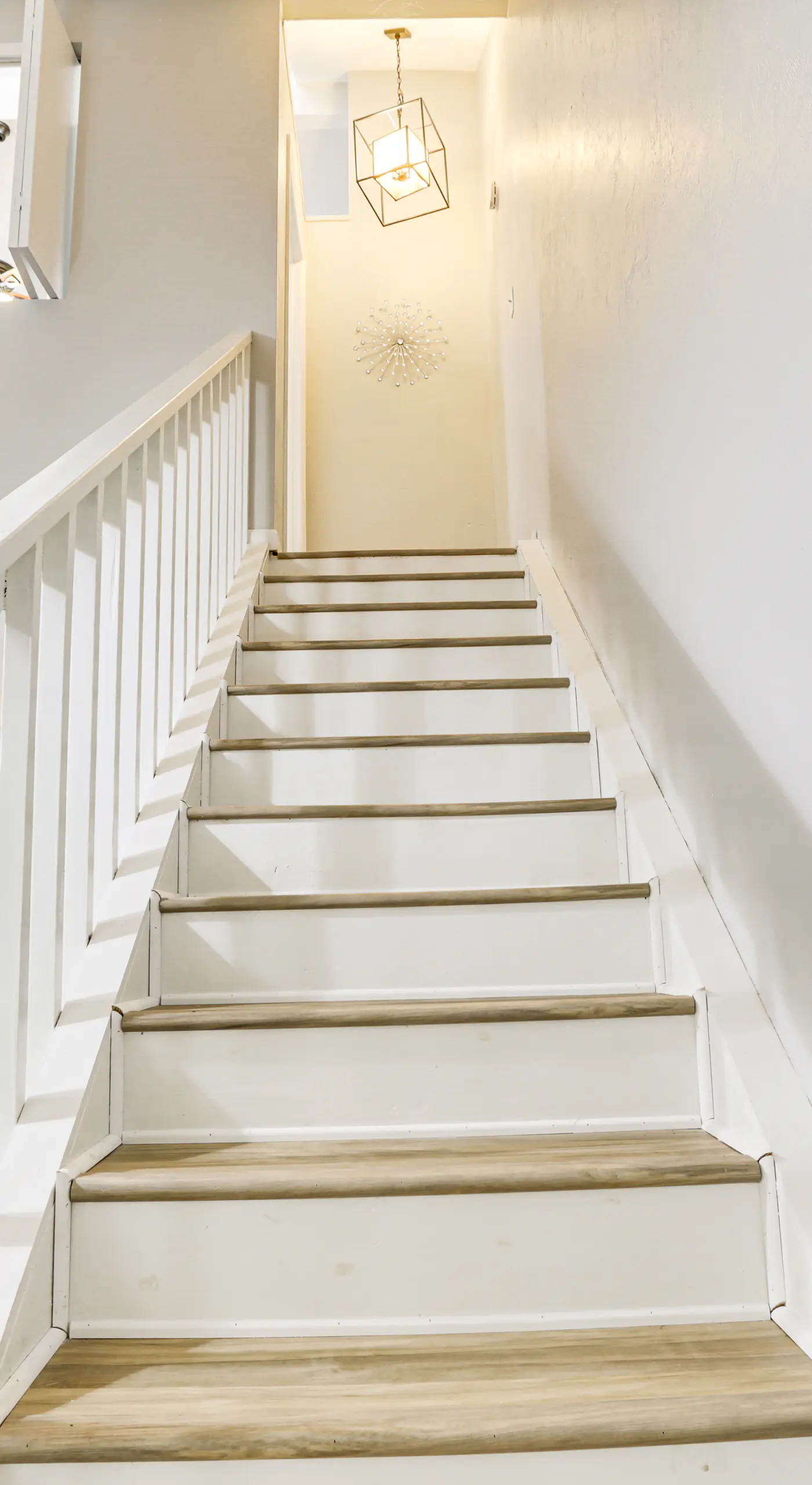 Updated Tallahassee Townhome: 3 Mi to Downtown!