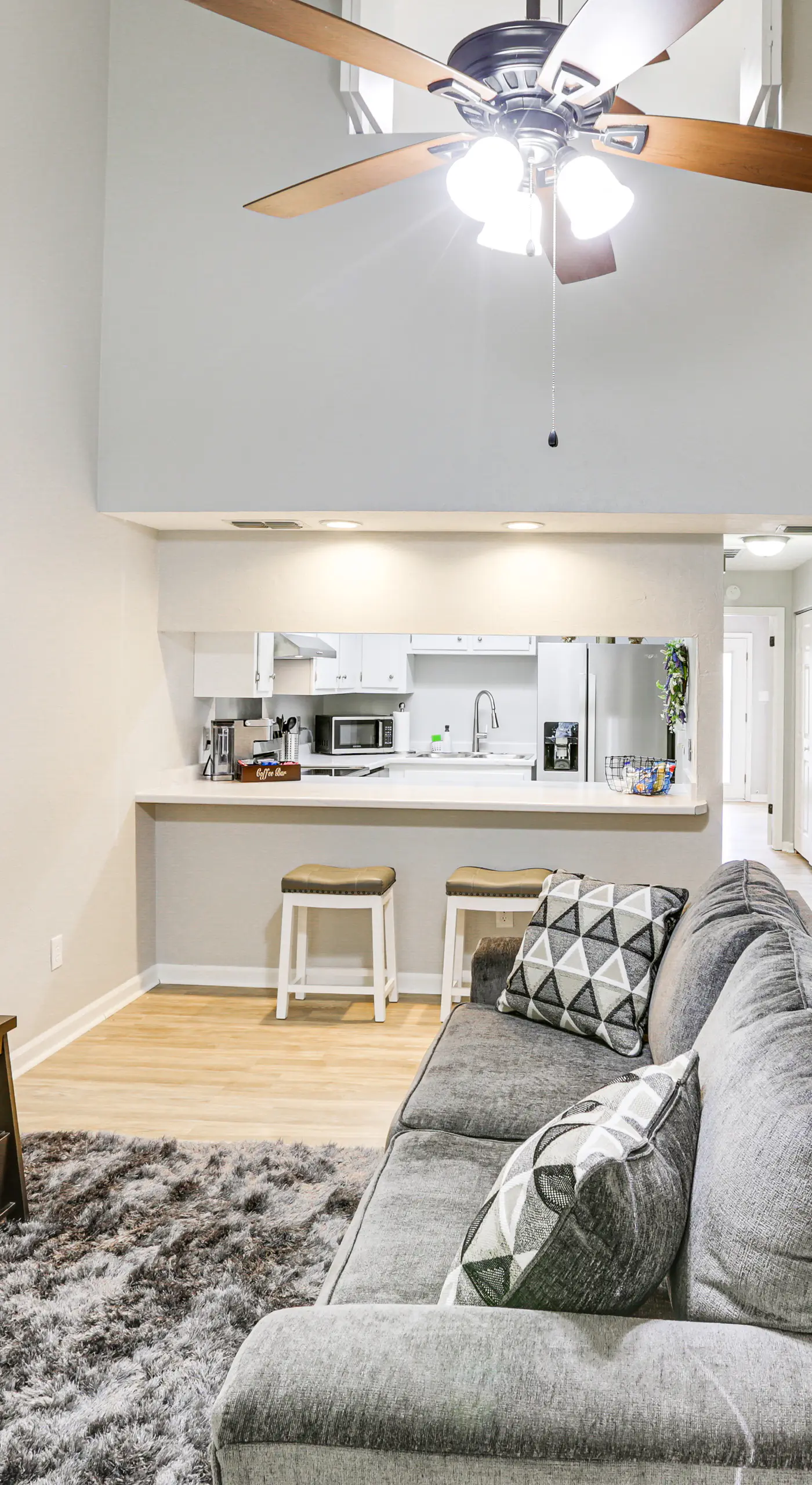 Updated Tallahassee Townhome: 3 Mi to Downtown!