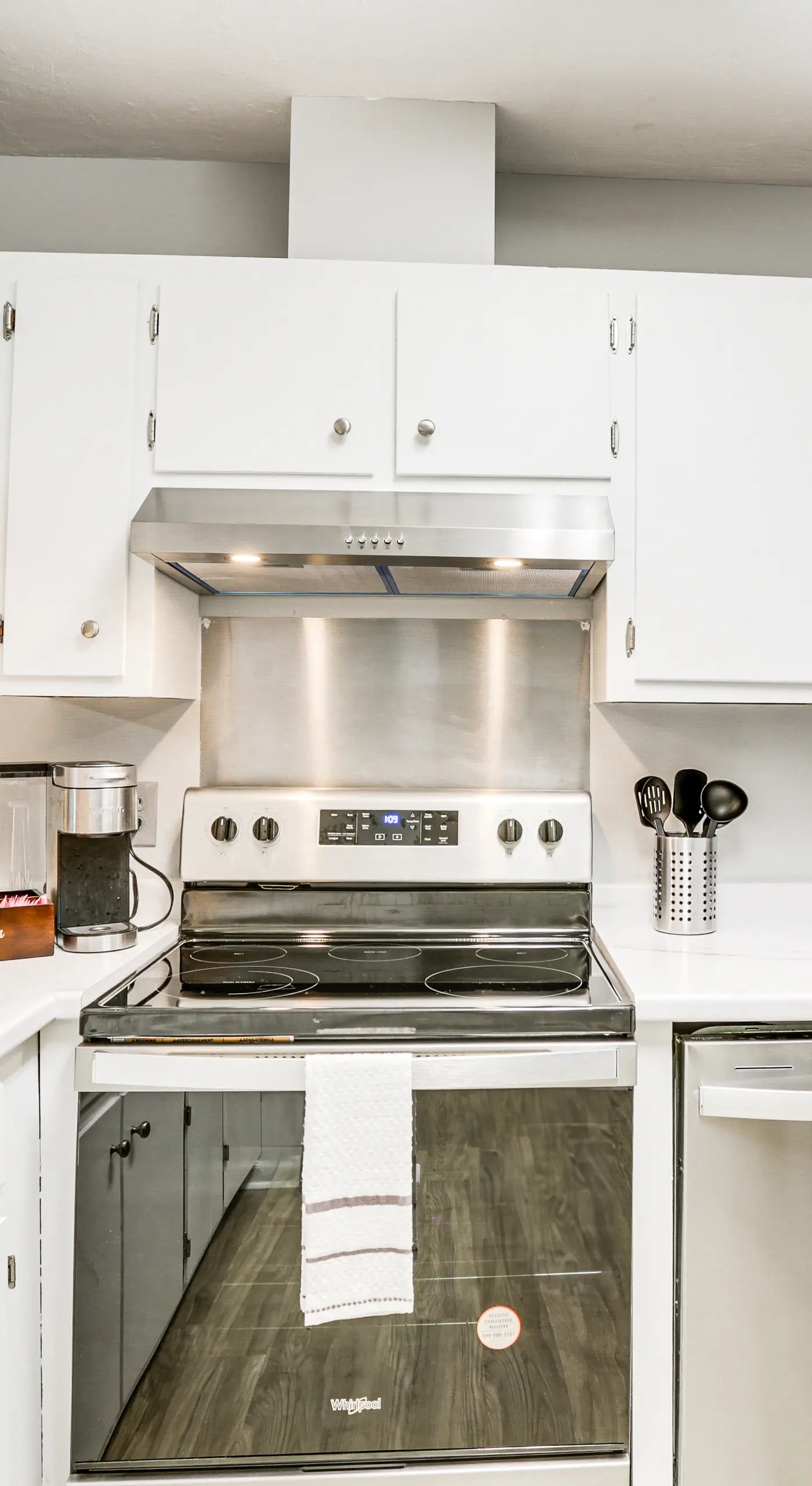 Updated Tallahassee Townhome: 3 Mi to Downtown!