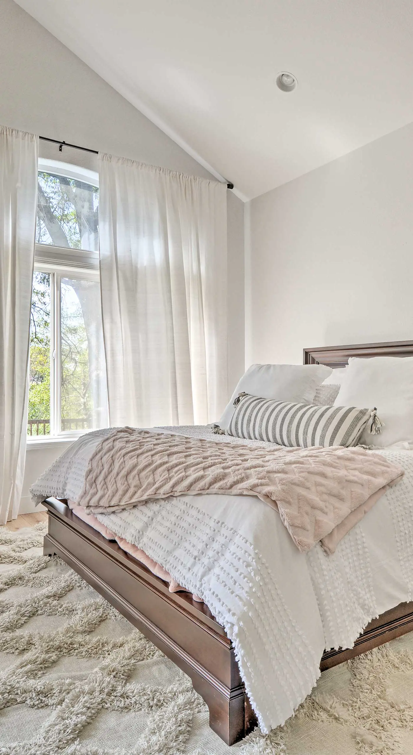 1 Mi to Drinks & Dining: Getaway in Grants Pass