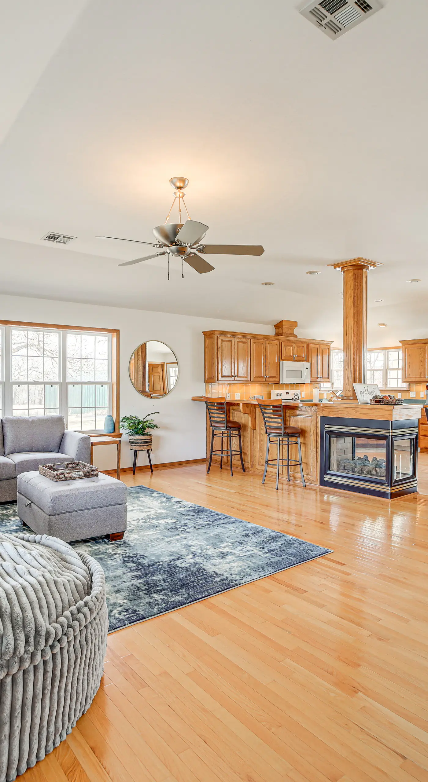 Game Room & Large Yard: Vinita Farmhouse!