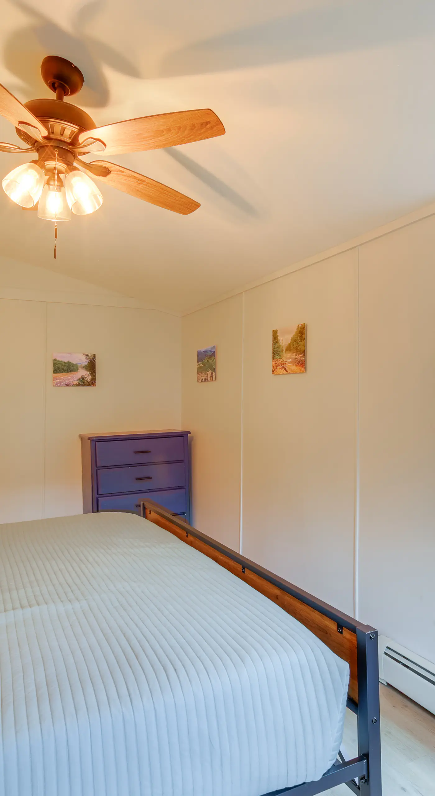 Comfortable Lincoln Home: Walk to Main Street!