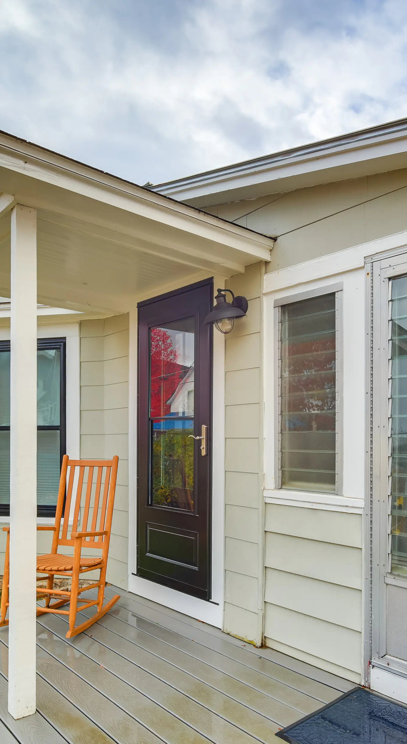 Comfortable Lincoln Home: Walk to Main Street!