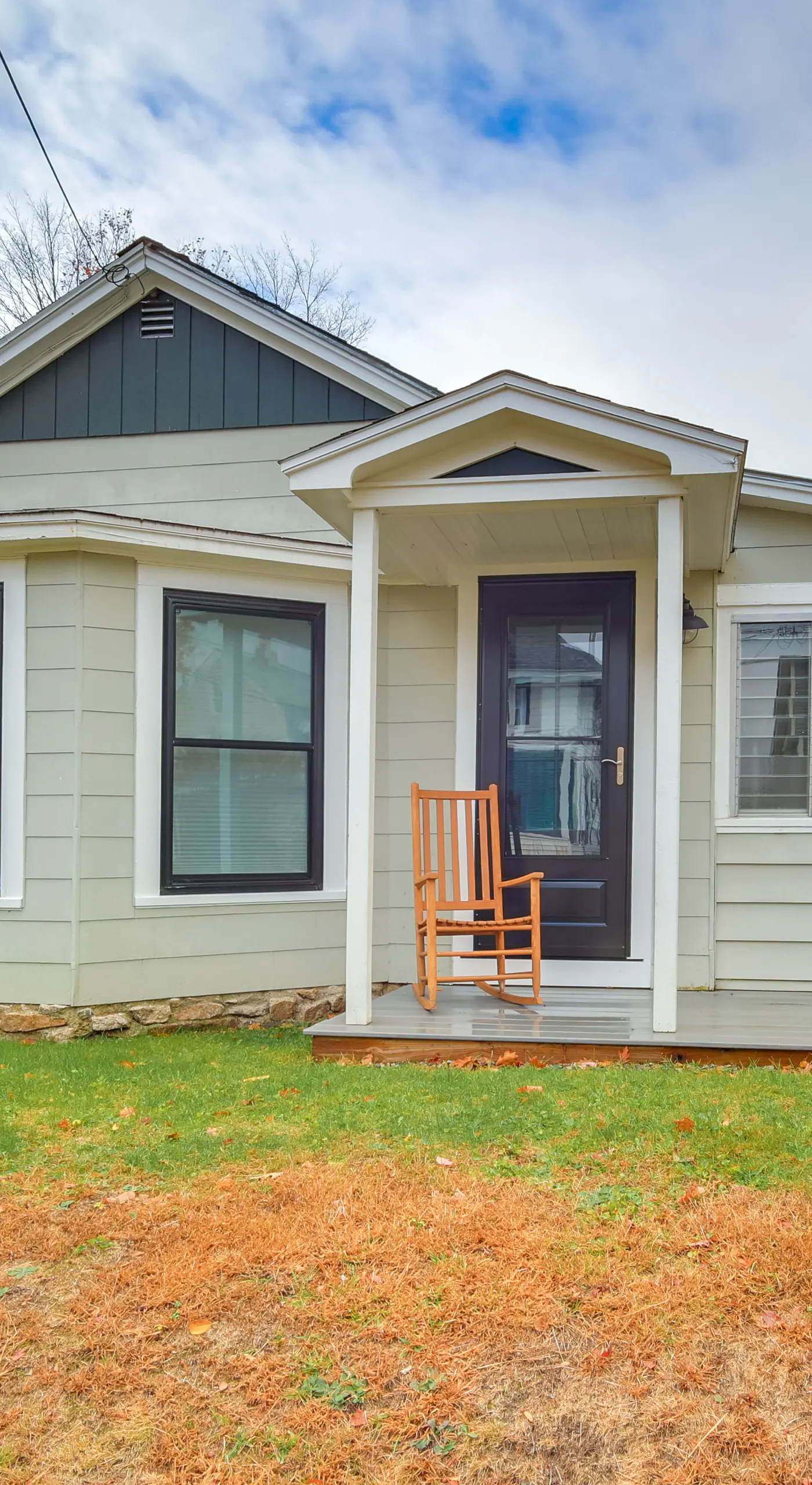 Comfortable Lincoln Home: Walk to Main Street!