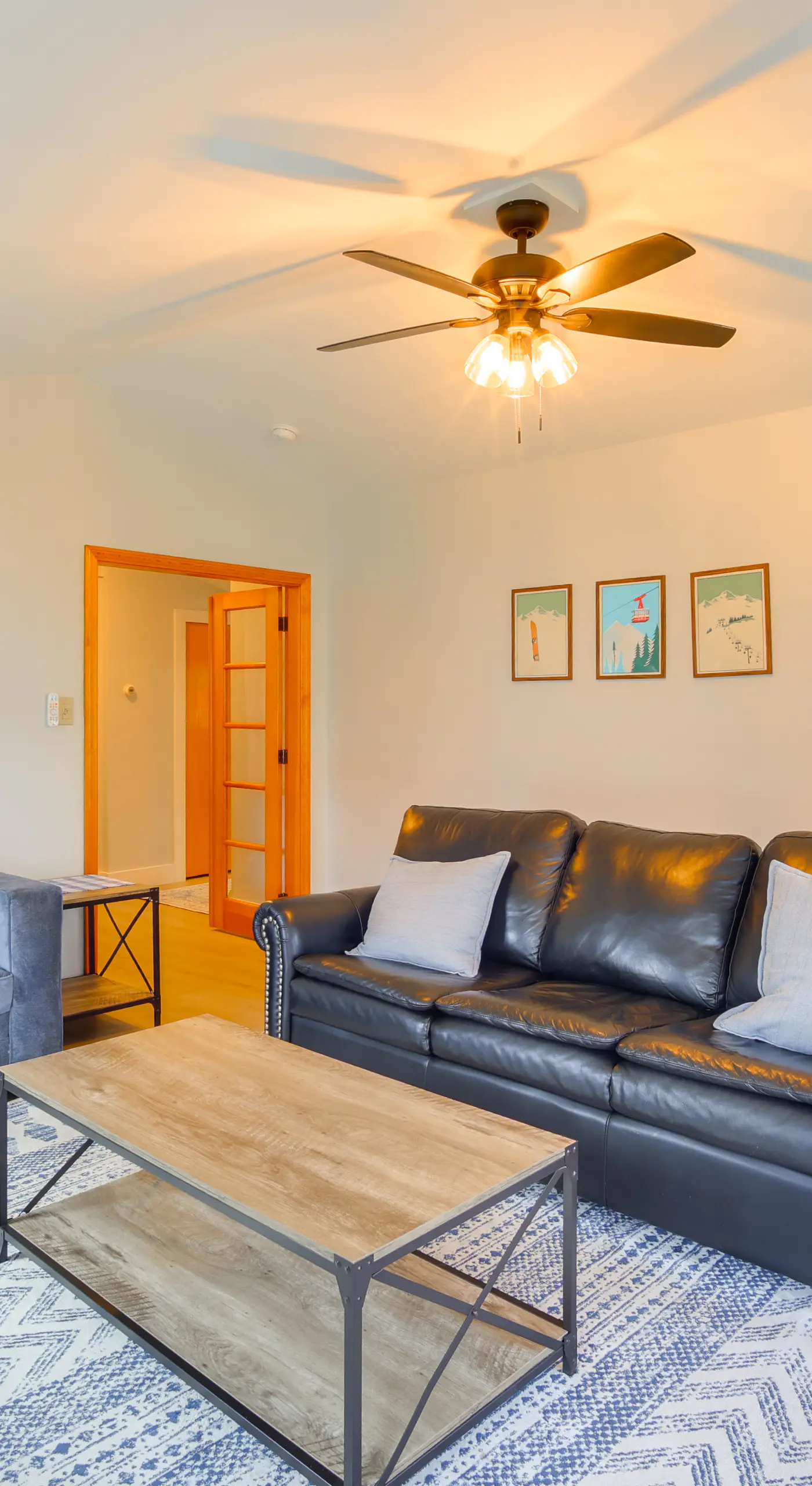 Comfortable Lincoln Home: Walk to Main Street!