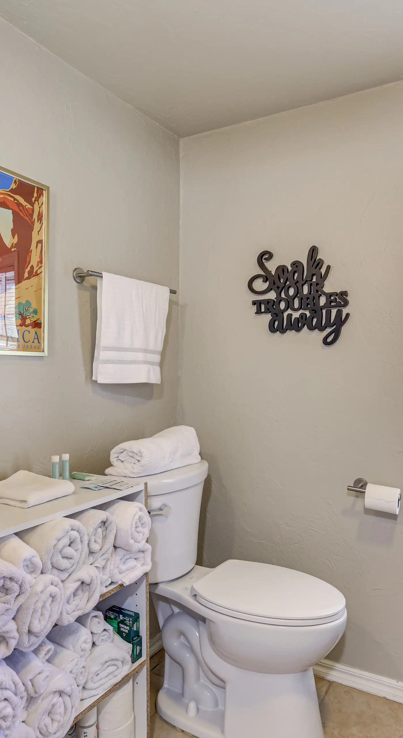 3 Mi to Dtwn OKC: Pet-Friendly Paseo Gem!