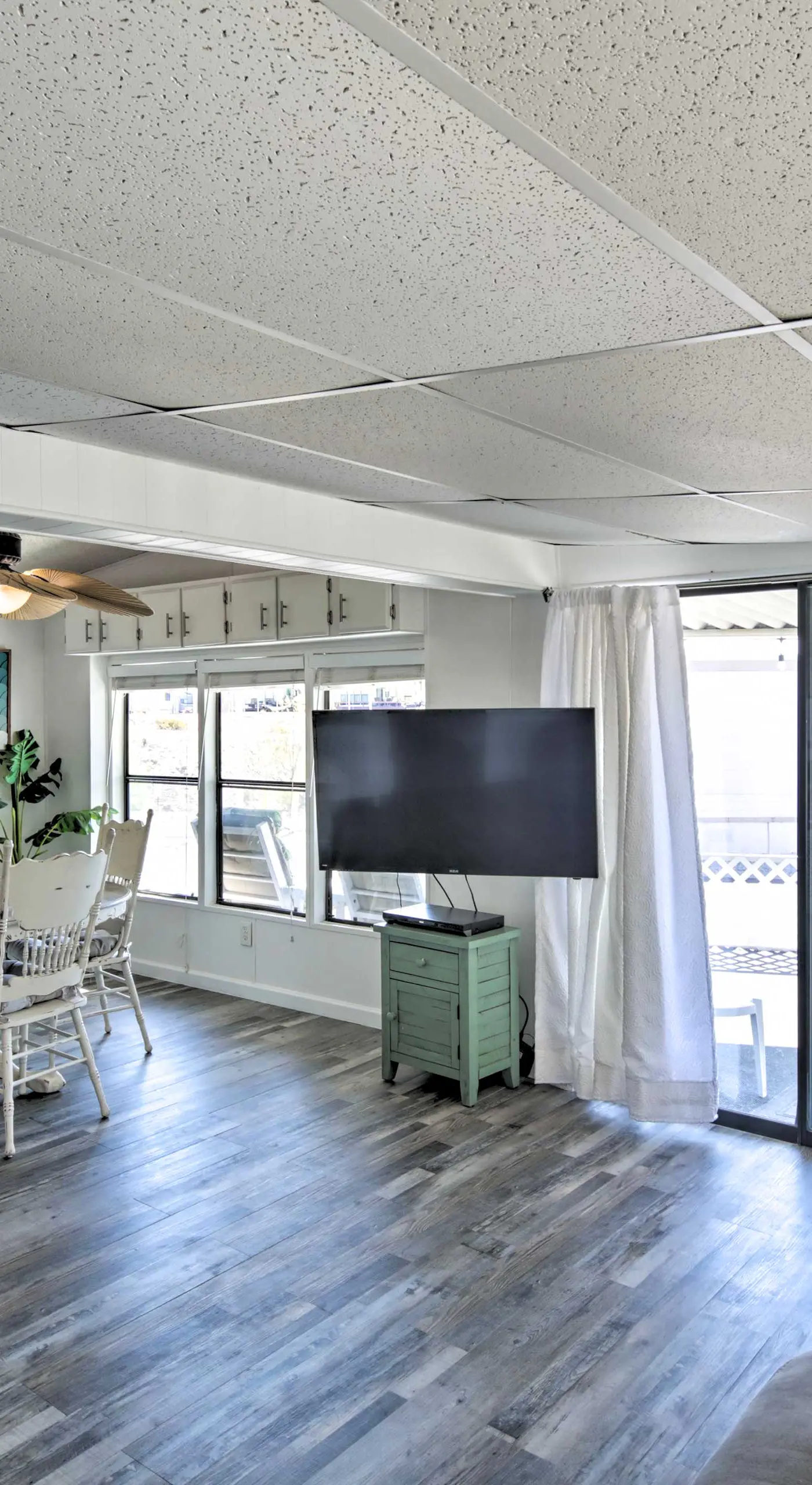 Lake Havasu Home w/ Resort Perks, Walk to Lake