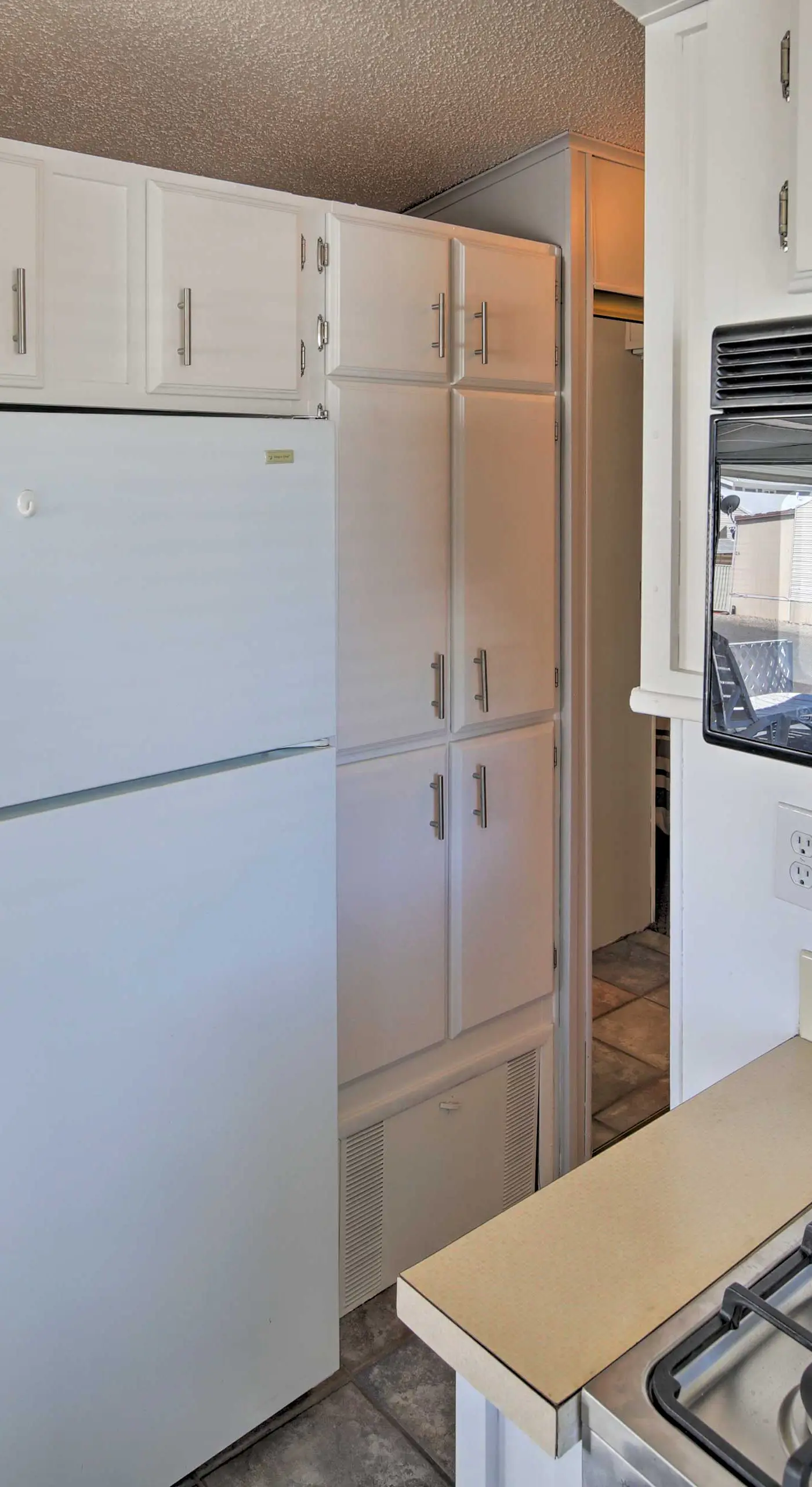 Lake Havasu Home w/ Resort Perks, Walk to Lake
