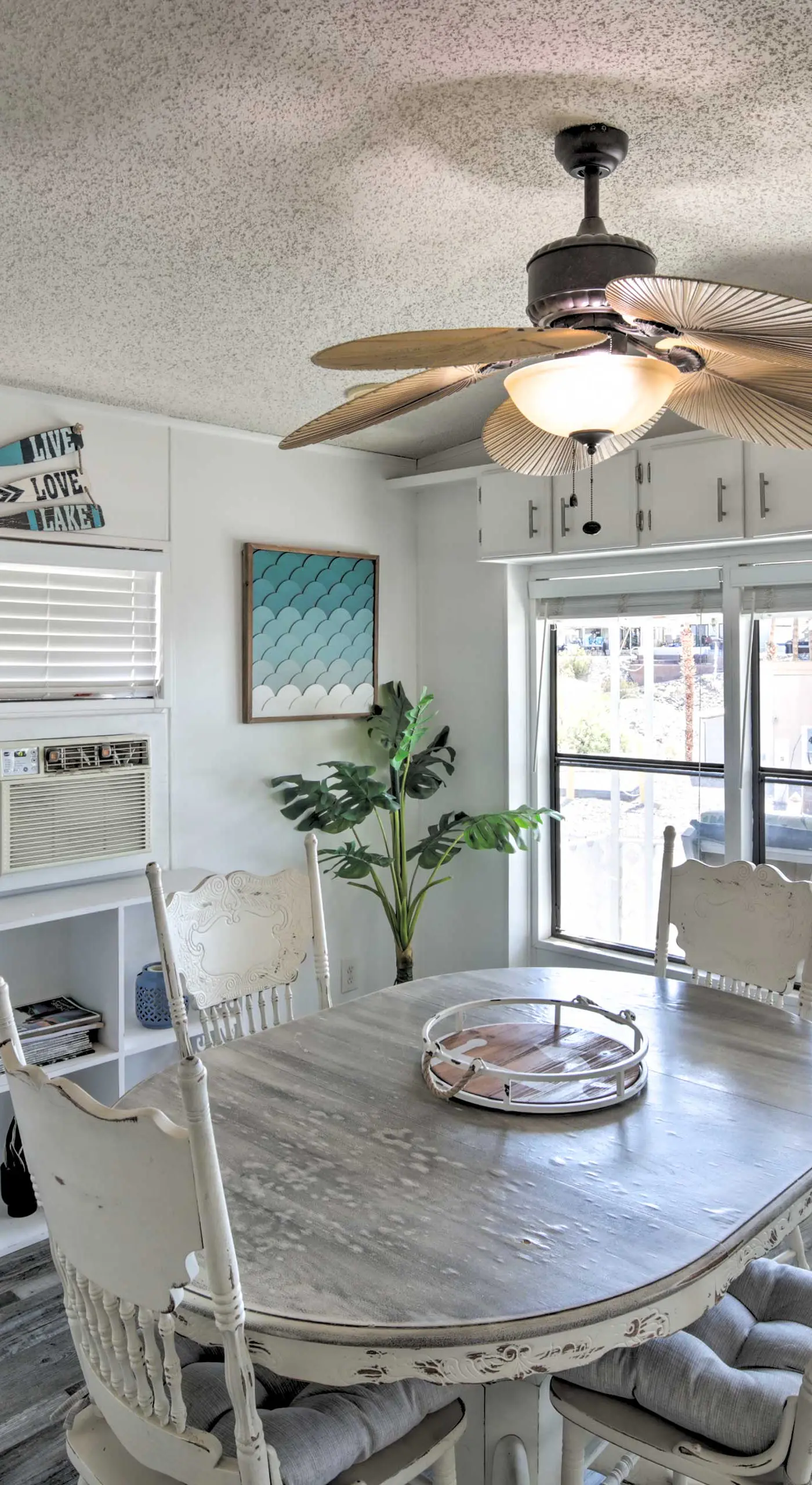Lake Havasu Home w/ Resort Perks, Walk to Lake