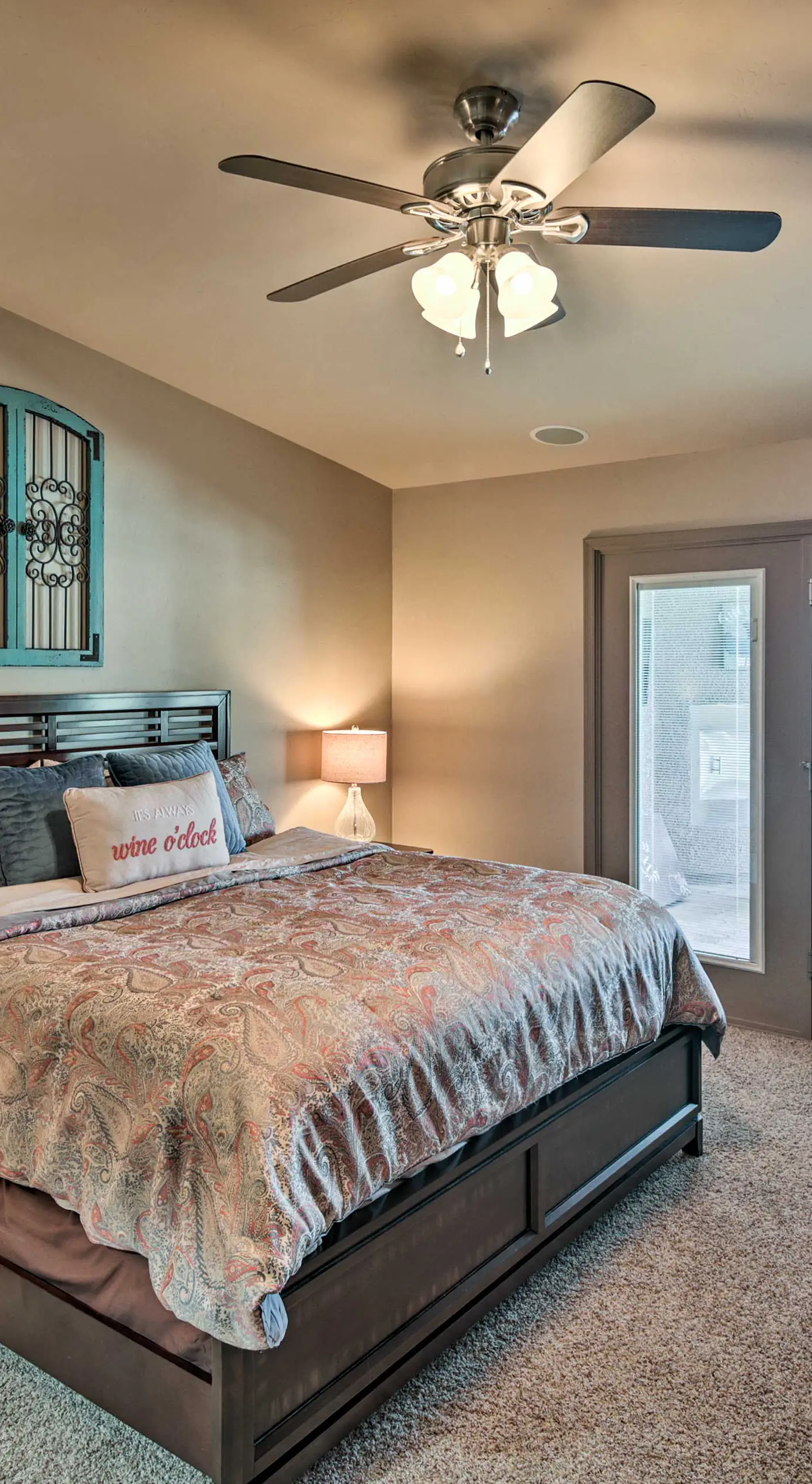 Pool, Hot Tub & Lake Views: Lake Havasu Home!