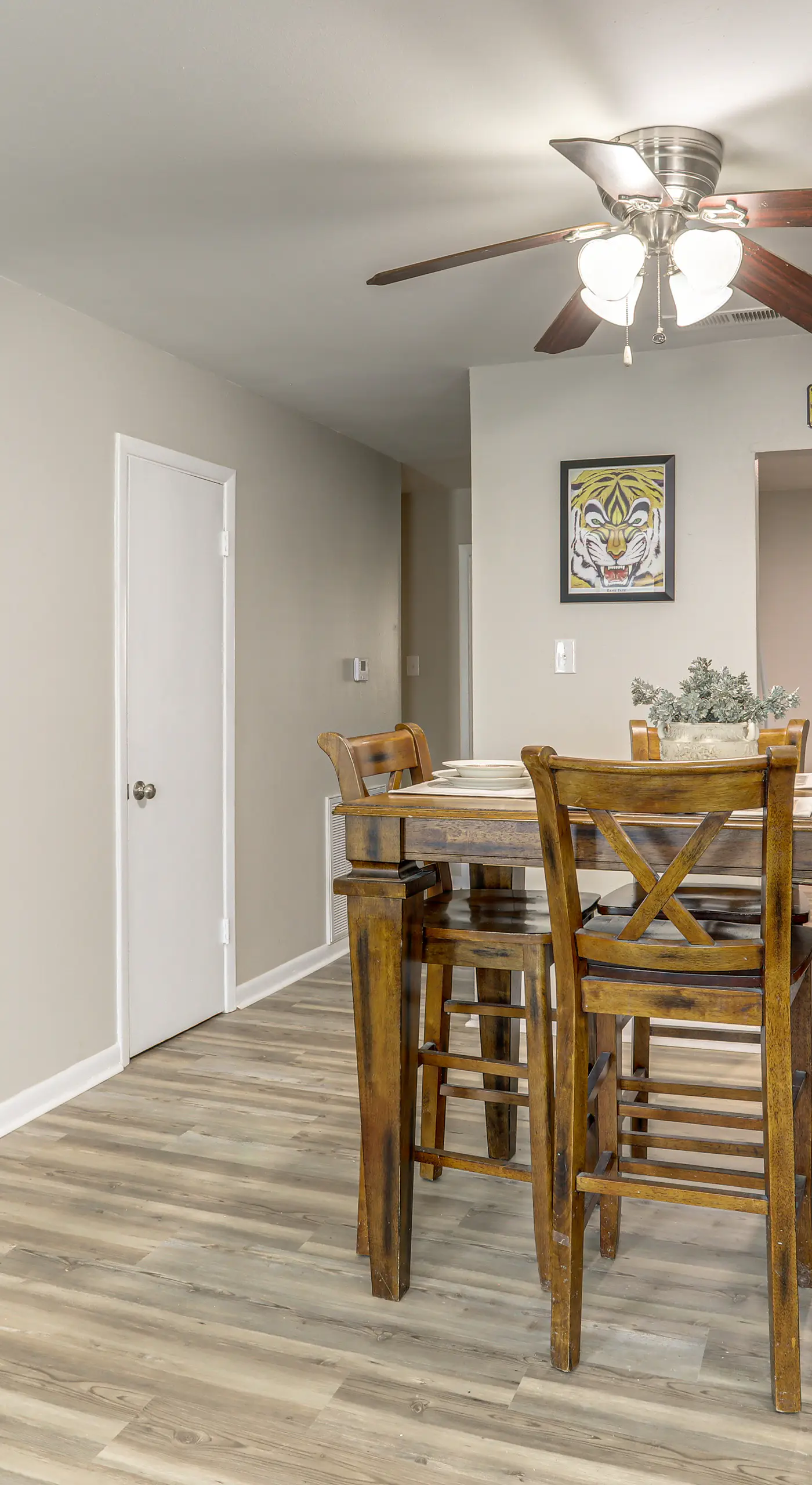 Tiger Town Retreat: Spacious Home for Groups!