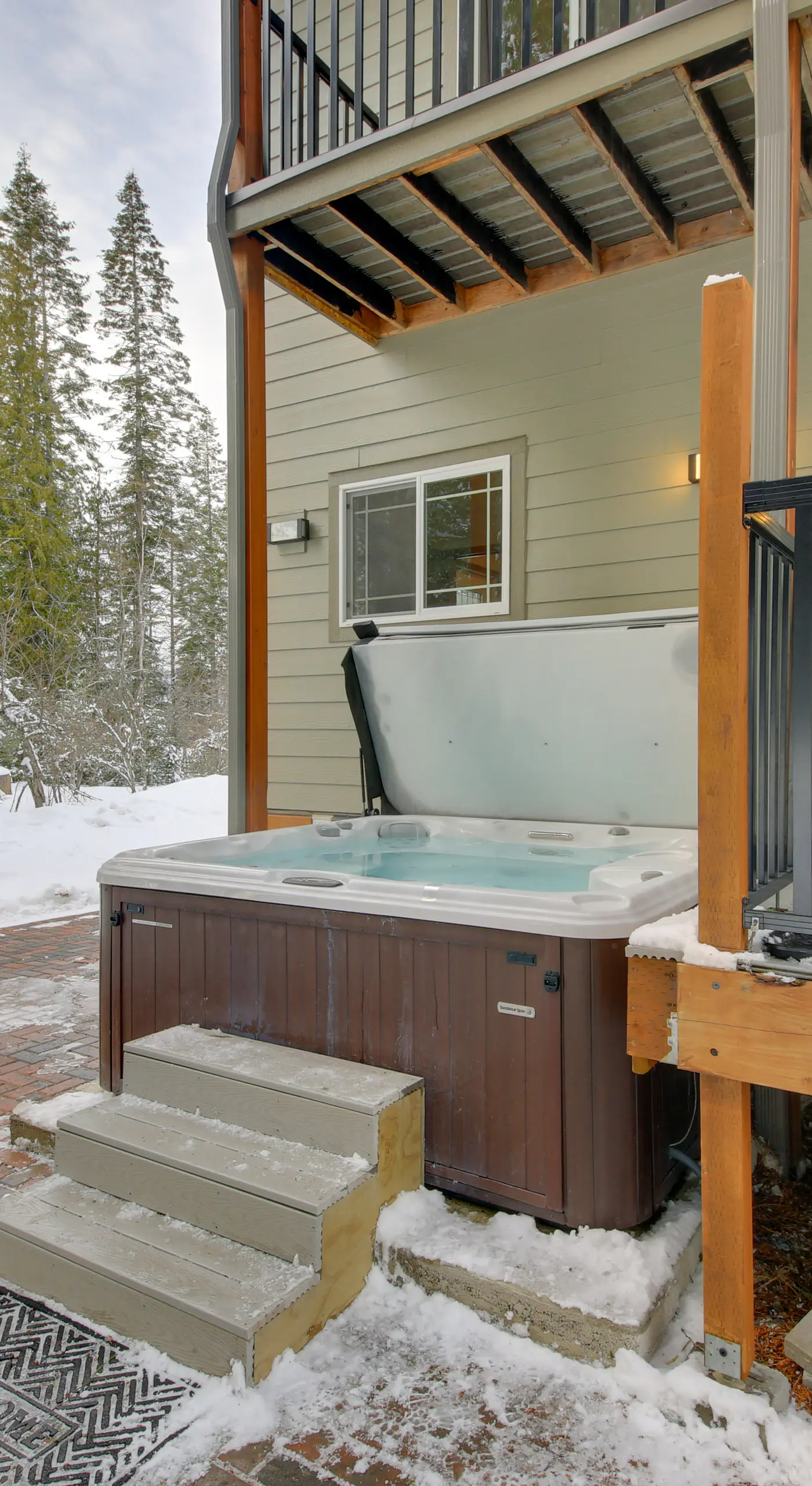 Expansive Group Lake House w/ Private Hot Tub!