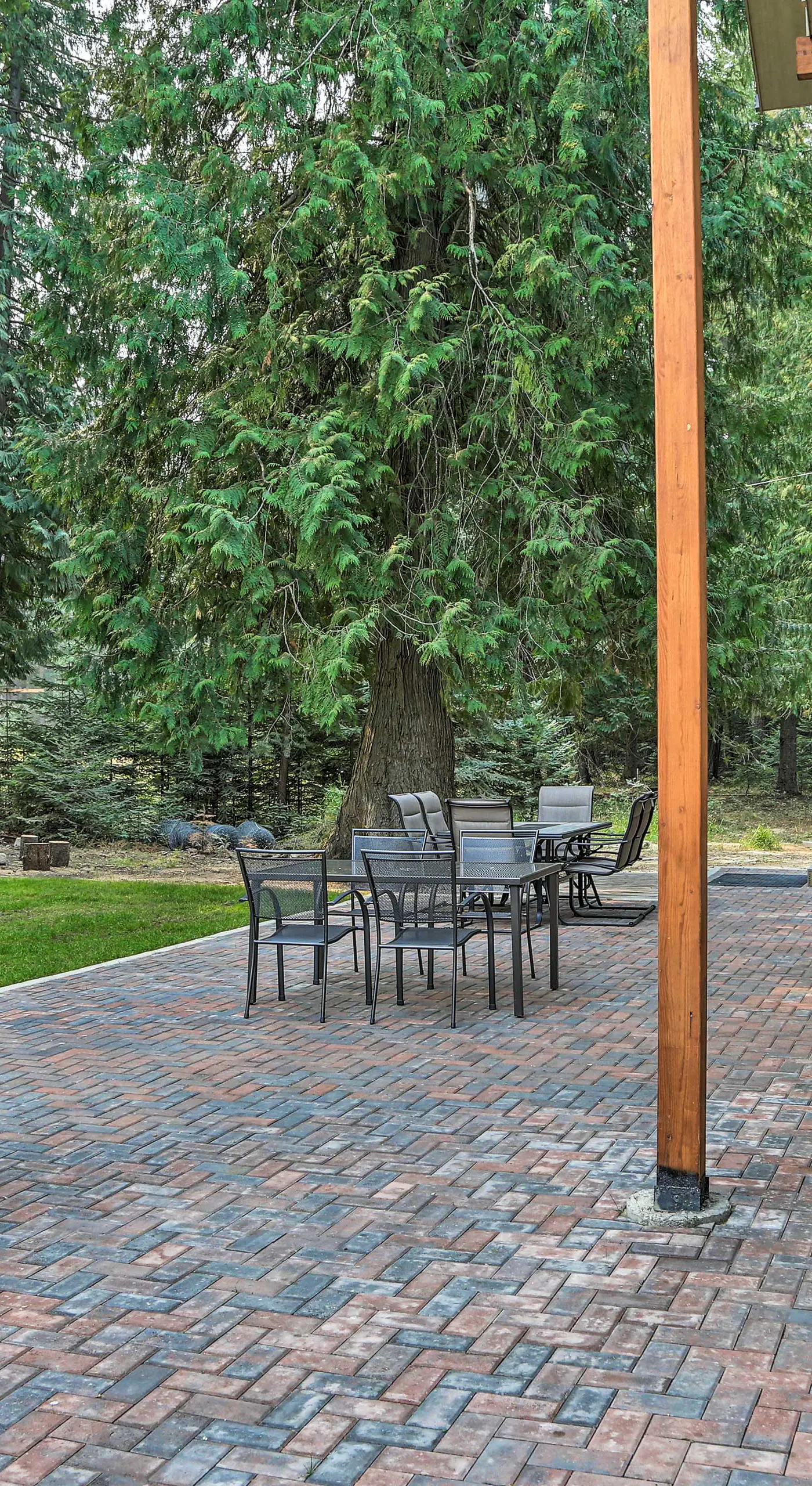 Expansive Group Lake House w/ Private Hot Tub!