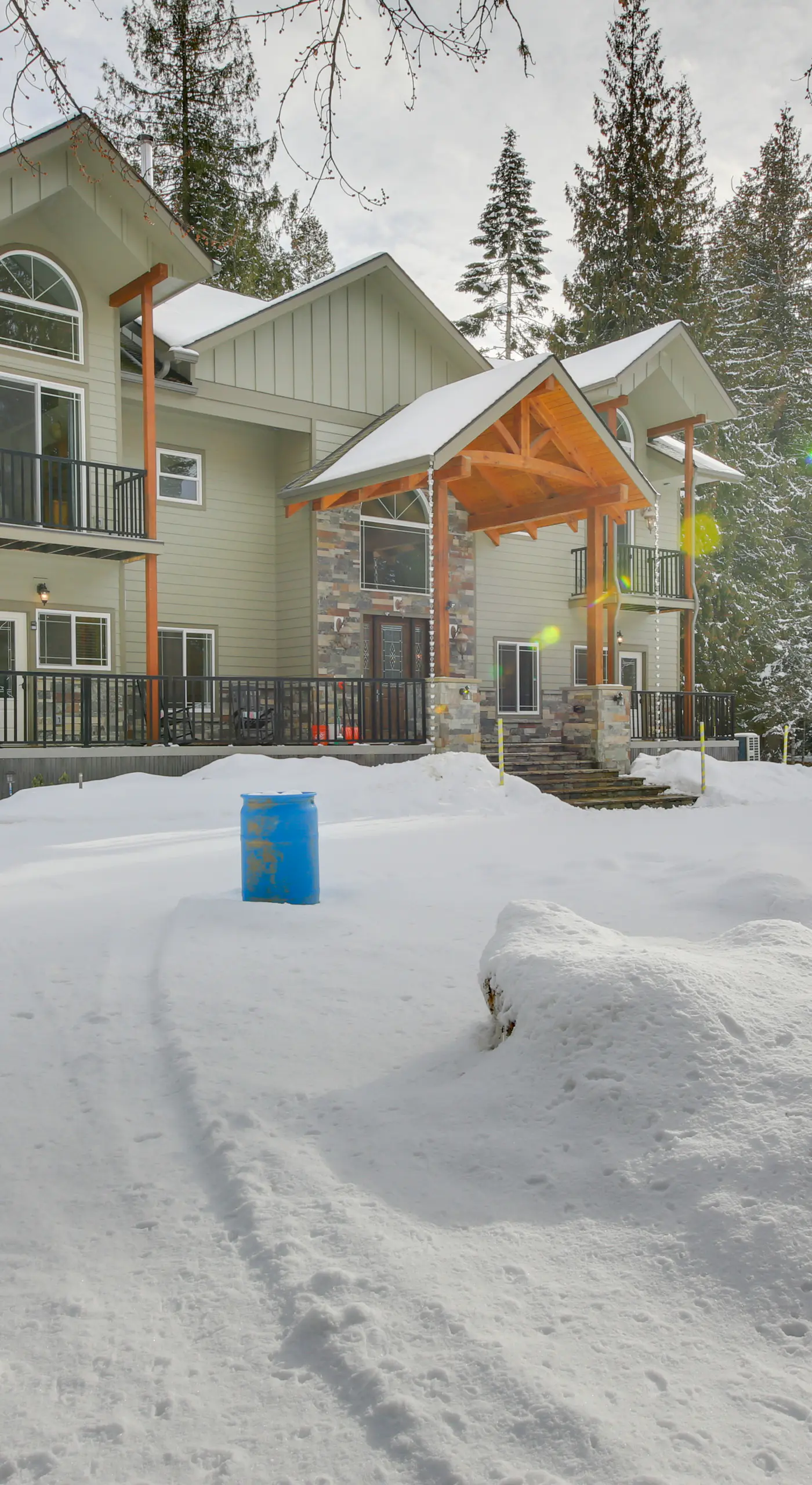 Expansive Group Lake House w/ Private Hot Tub!