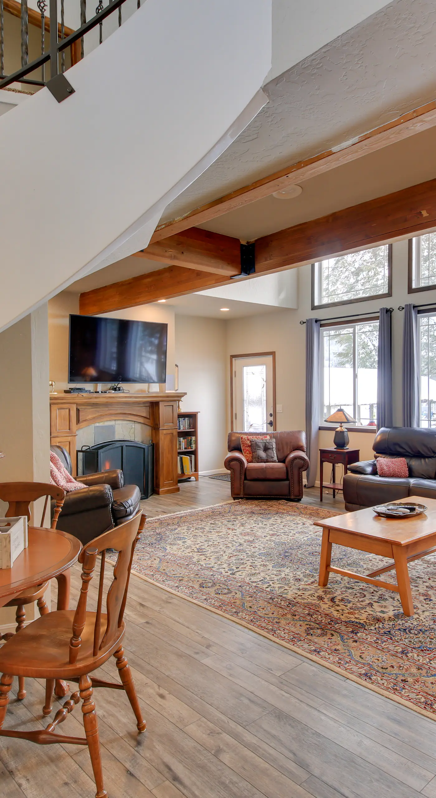 Expansive Group Lake House w/ Private Hot Tub!
