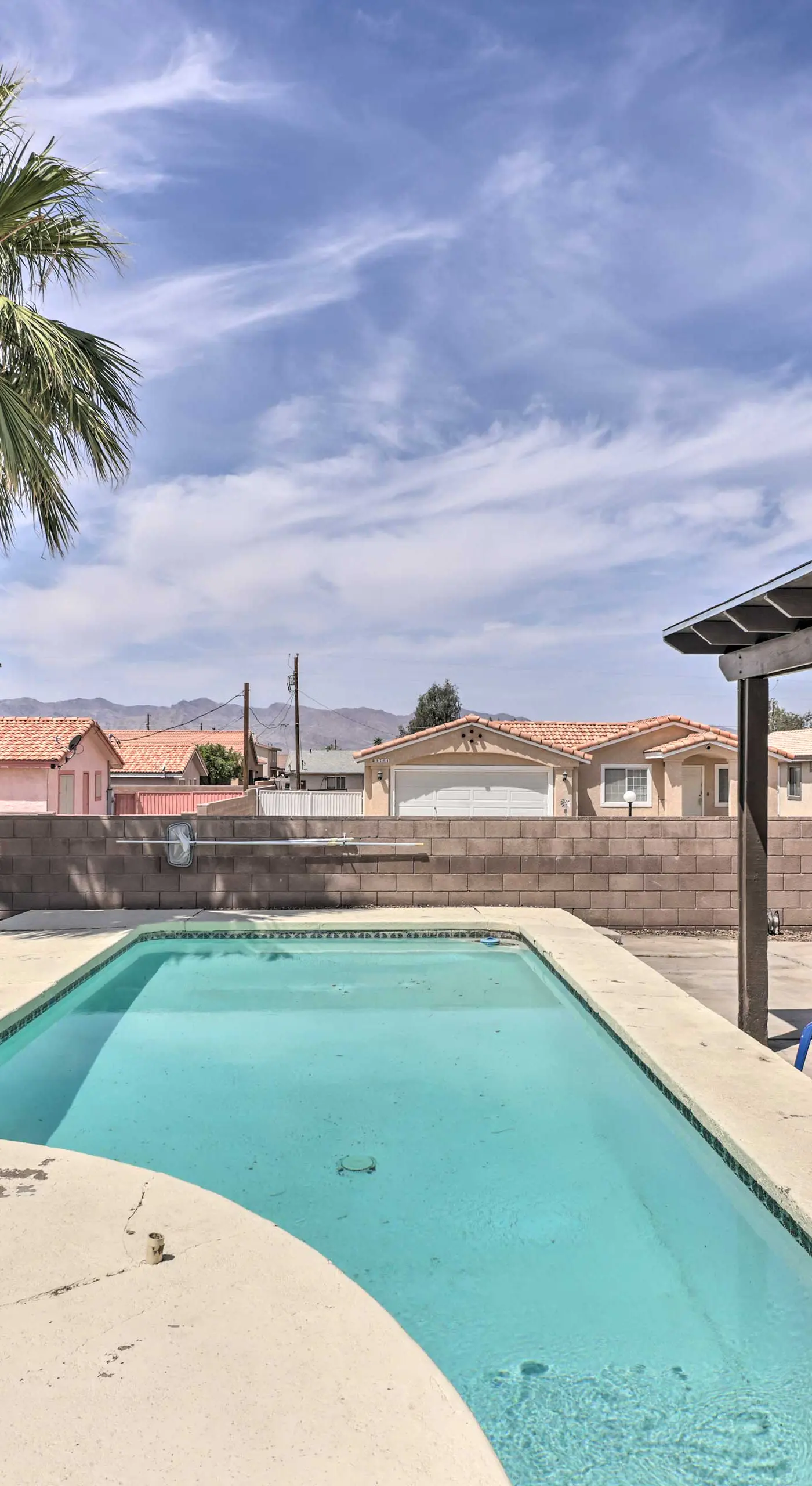 Covered Patio & Pool: Family Home in Bullhead City