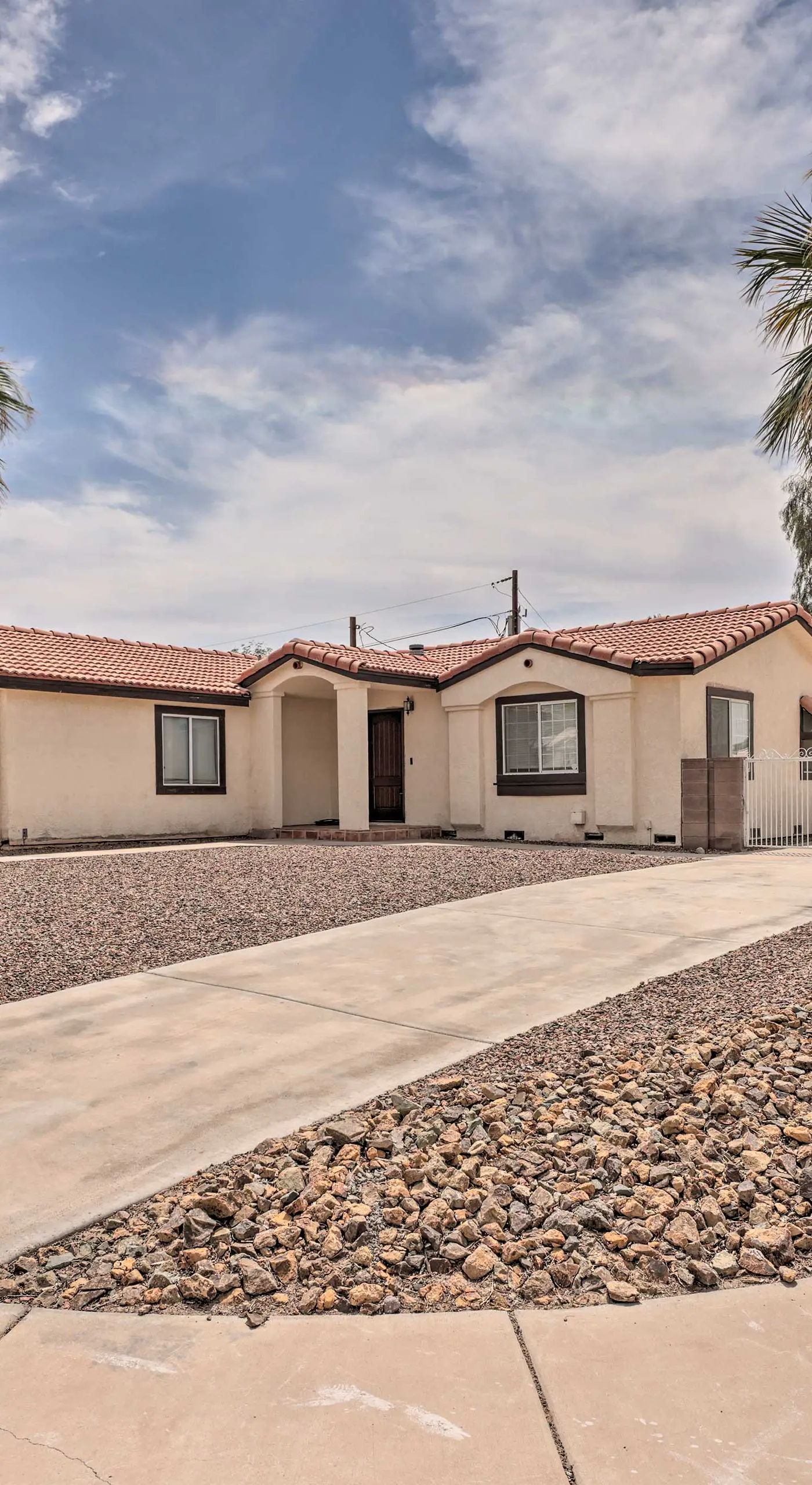 Covered Patio & Pool: Family Home in Bullhead City