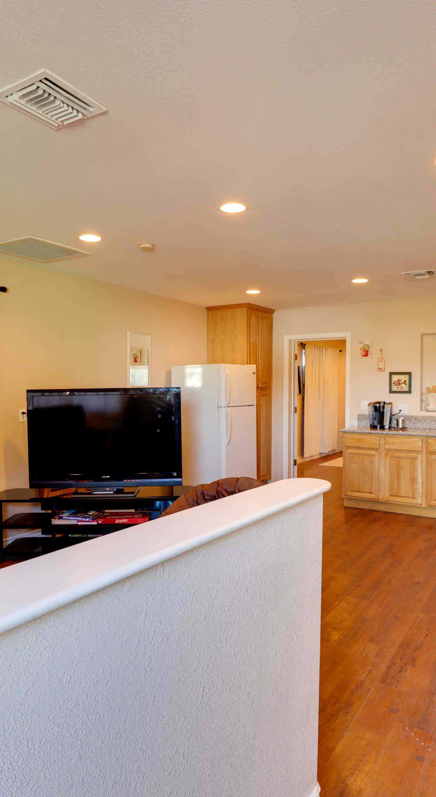 Near Parks, Shops & Eats! Bullhead City Casita