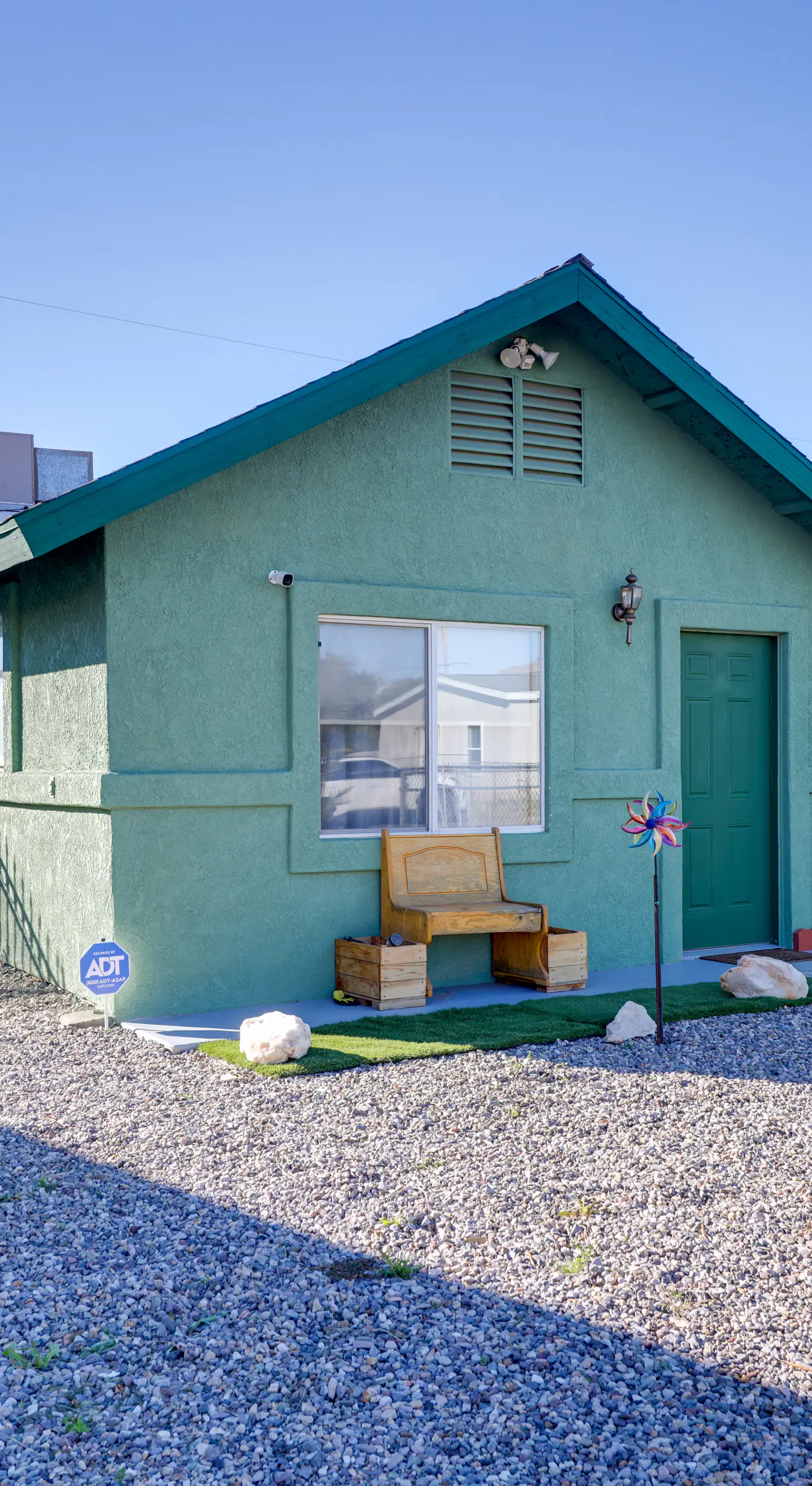 Near Parks, Shops & Eats! Bullhead City Casita