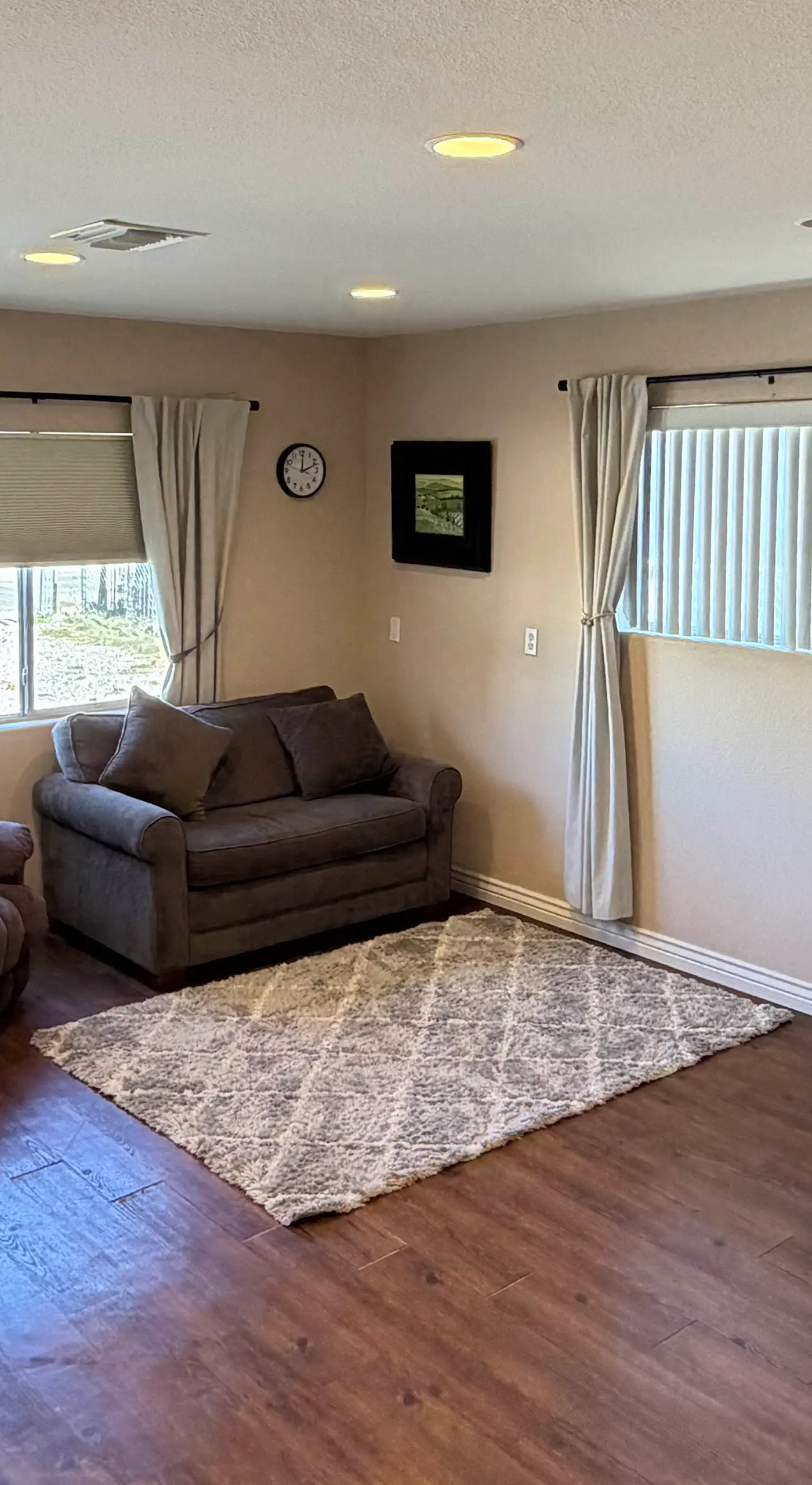 Near Parks, Shops & Eats! Bullhead City Casita
