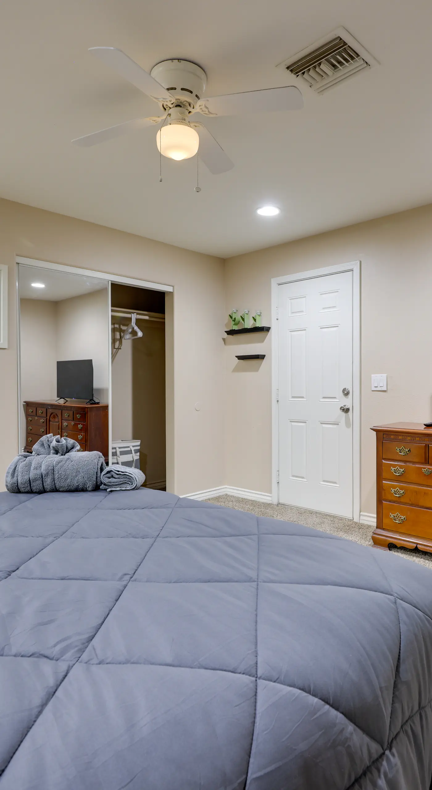 2 Mi to Rotary Park! Pet-Friendly Home w/ Fire Pit