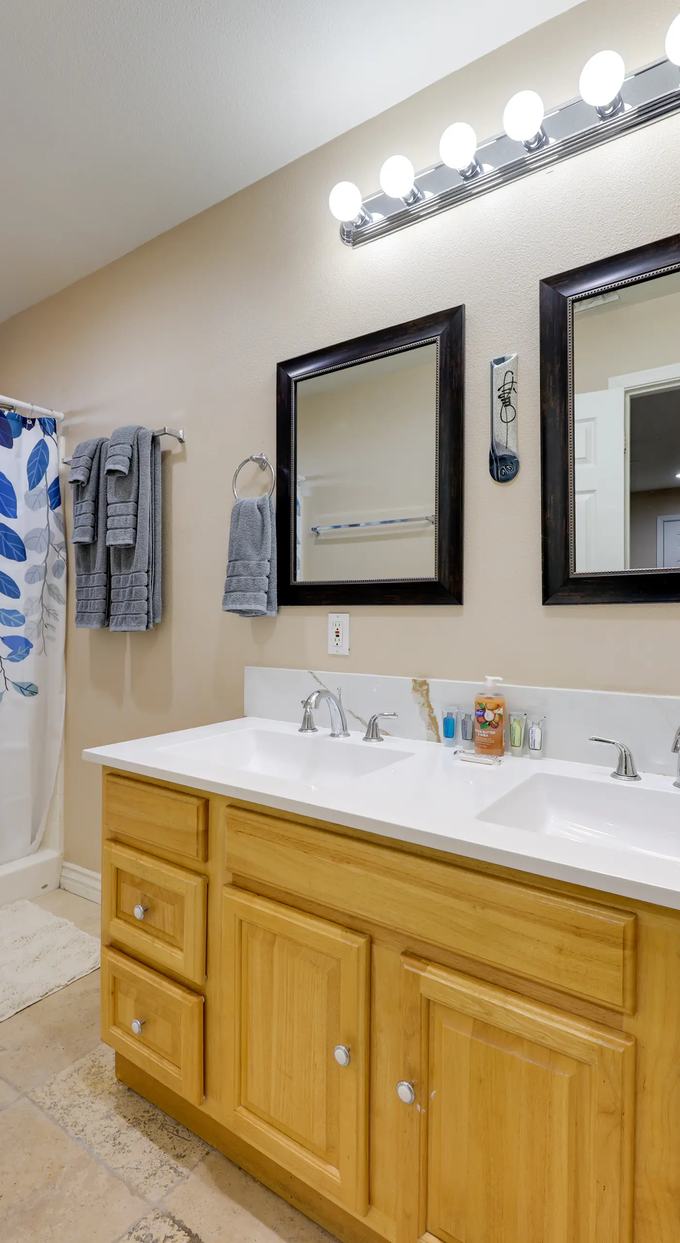 2 Mi to Rotary Park! Pet-Friendly Home w/ Fire Pit