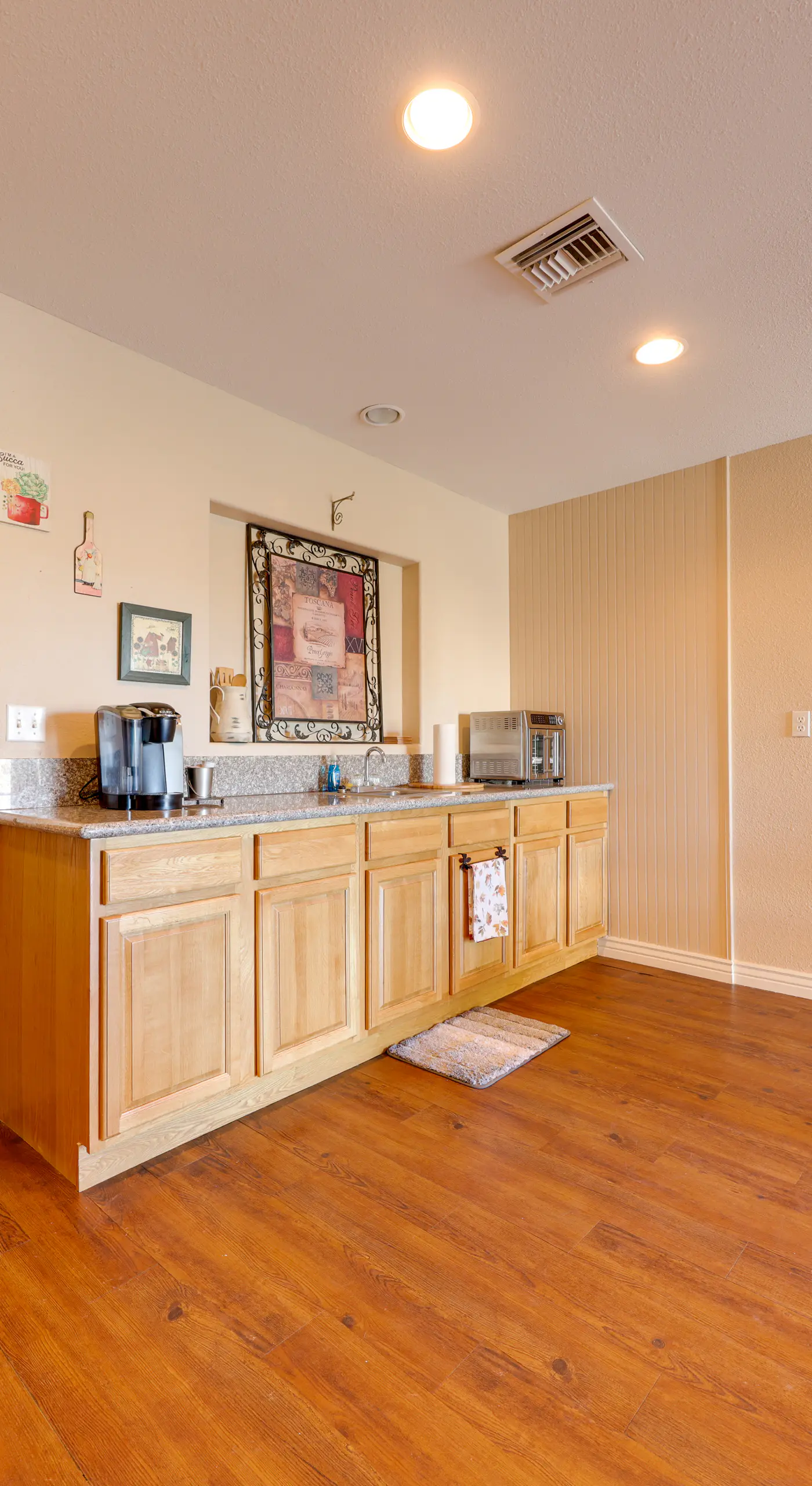 2 Mi to Rotary Park! Pet-Friendly Home w/ Fire Pit