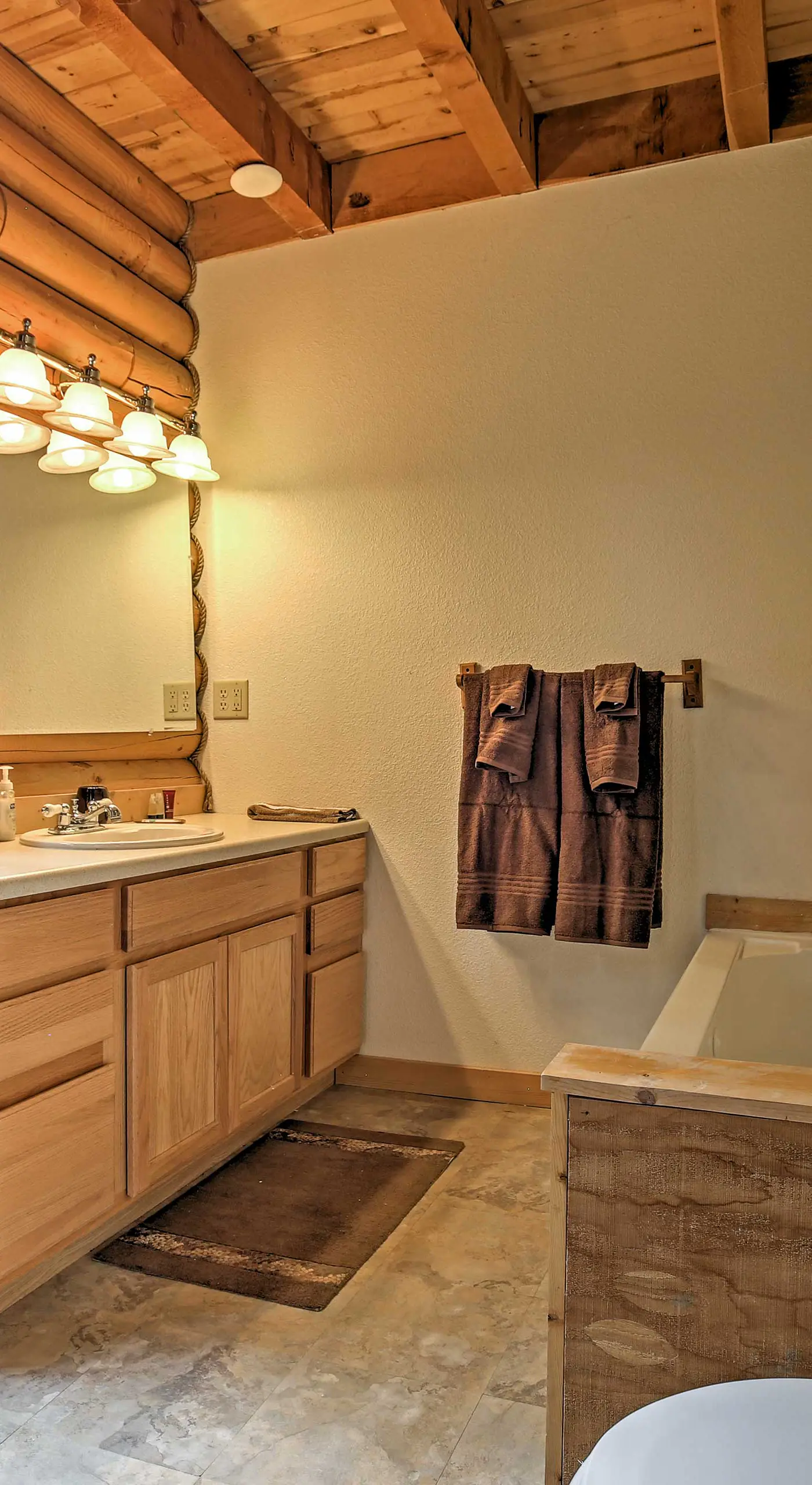 Expansive Alma Cabin w/ Hot Tub & Mountain Views!