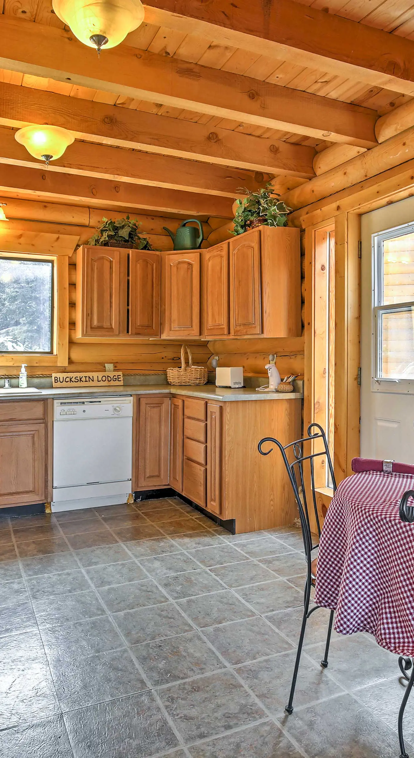 Expansive Alma Cabin w/ Hot Tub & Mountain Views!