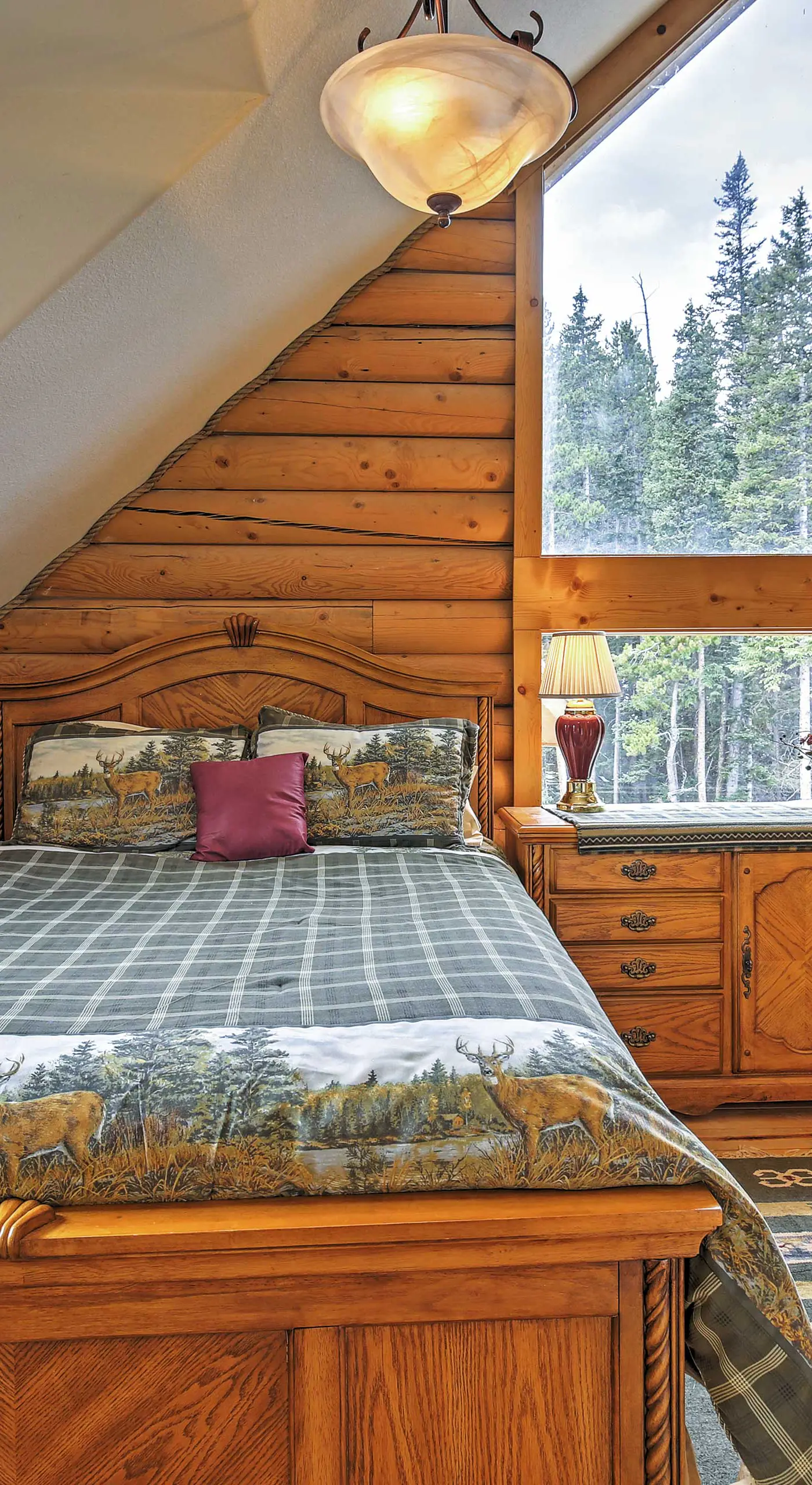 Expansive Alma Cabin w/ Hot Tub & Mountain Views!