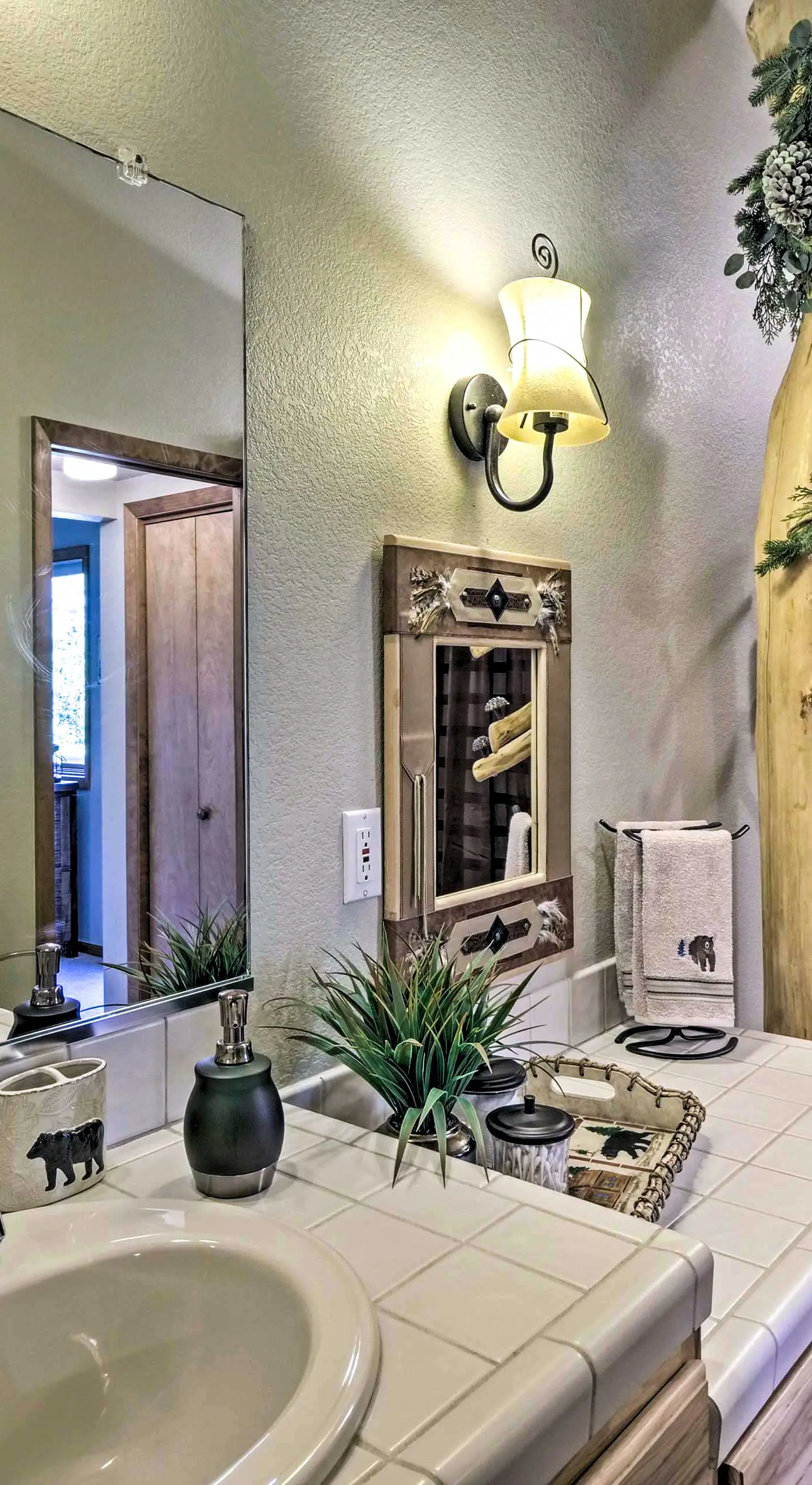 Spacious Fairplay Retreat w/ Hot Tub & Fire Pit!