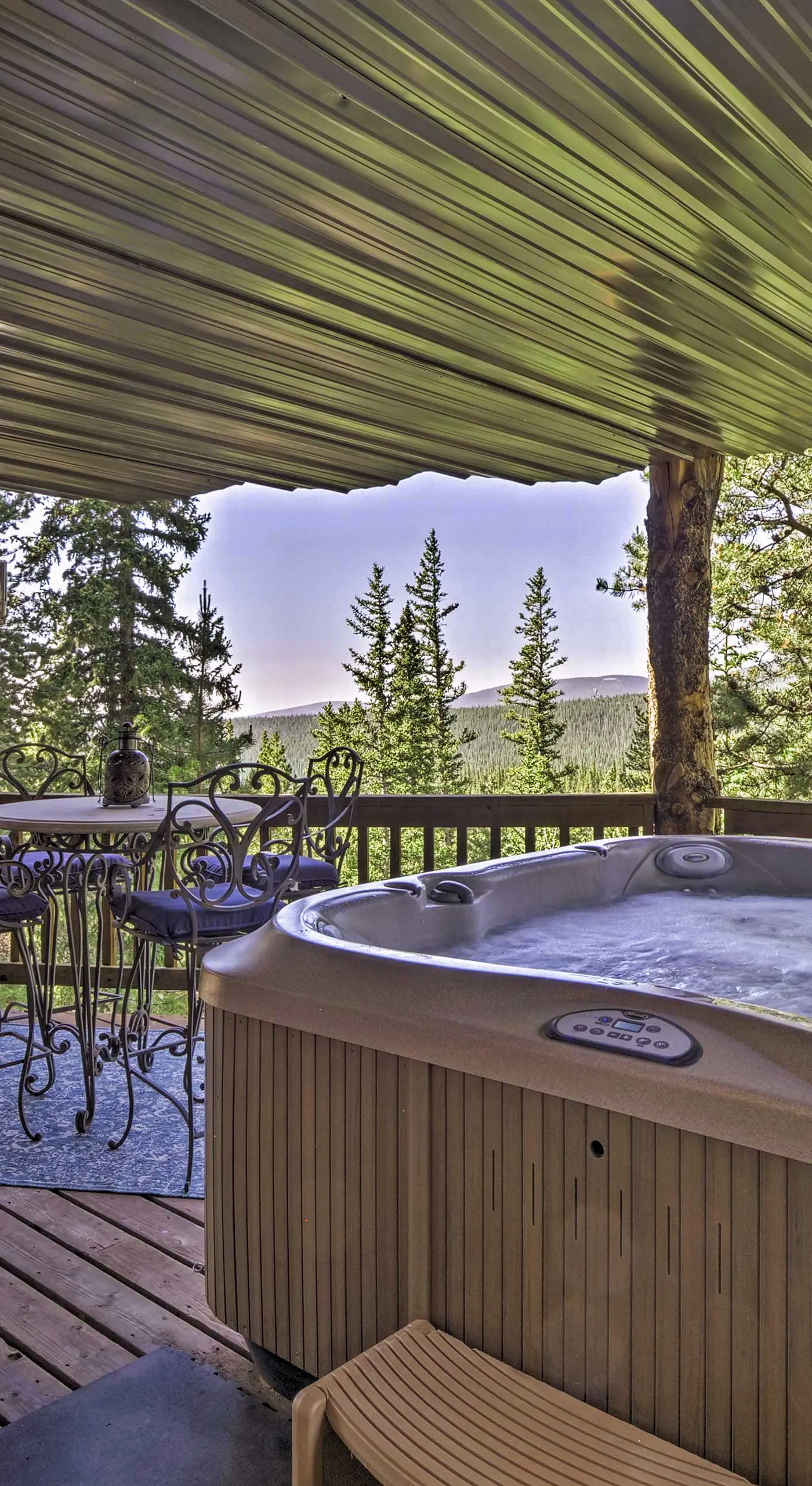 Spacious Fairplay Retreat w/ Hot Tub & Fire Pit!