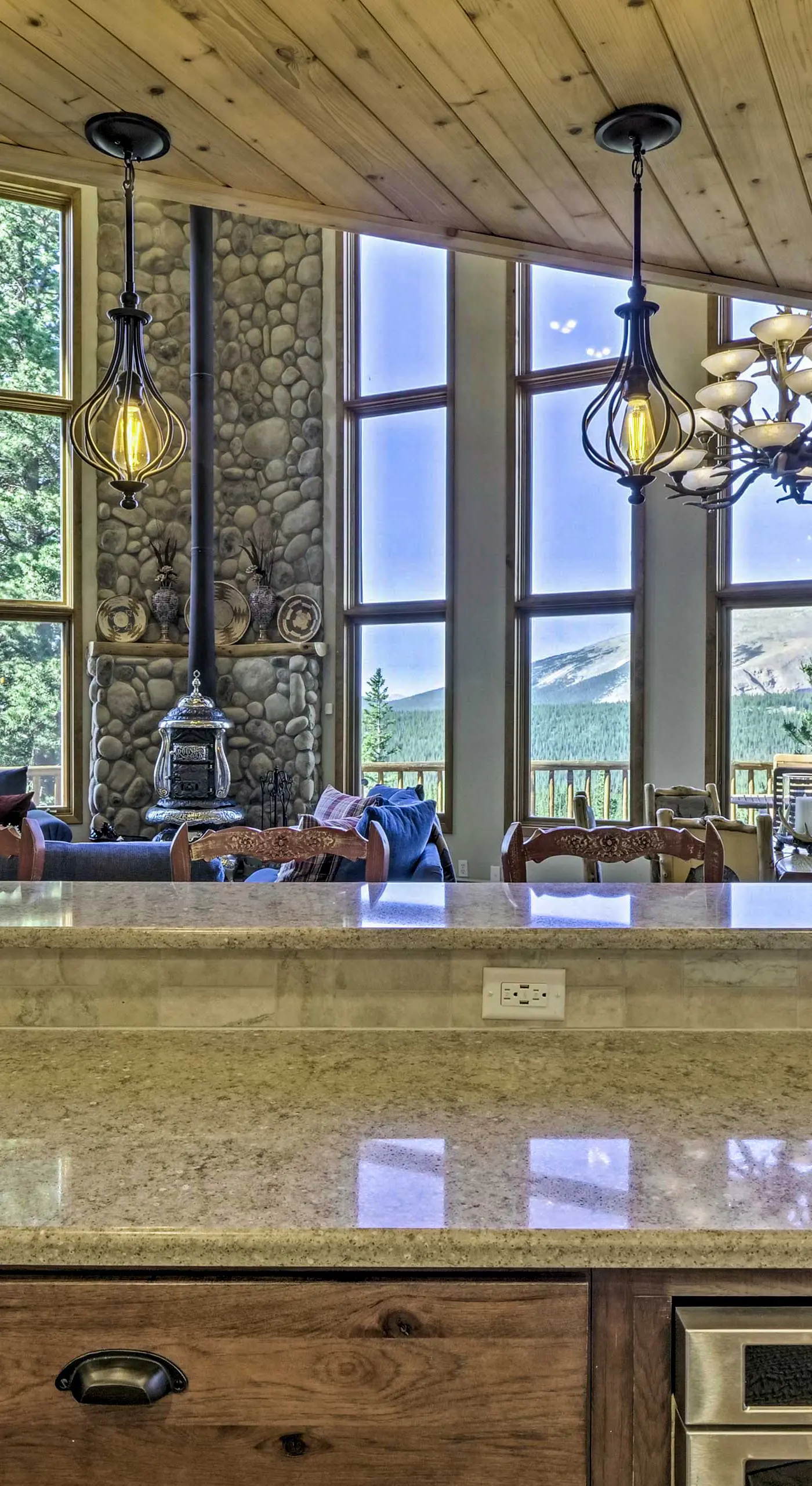 Spacious Fairplay Retreat w/ Hot Tub & Fire Pit!