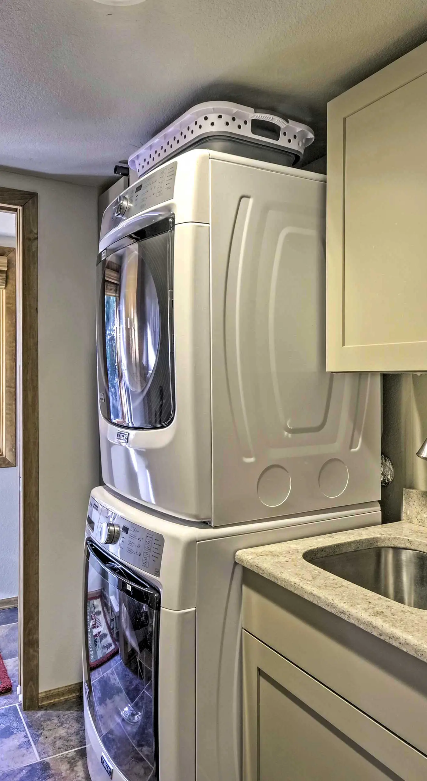 Spacious Fairplay Retreat w/ Hot Tub & Fire Pit!
