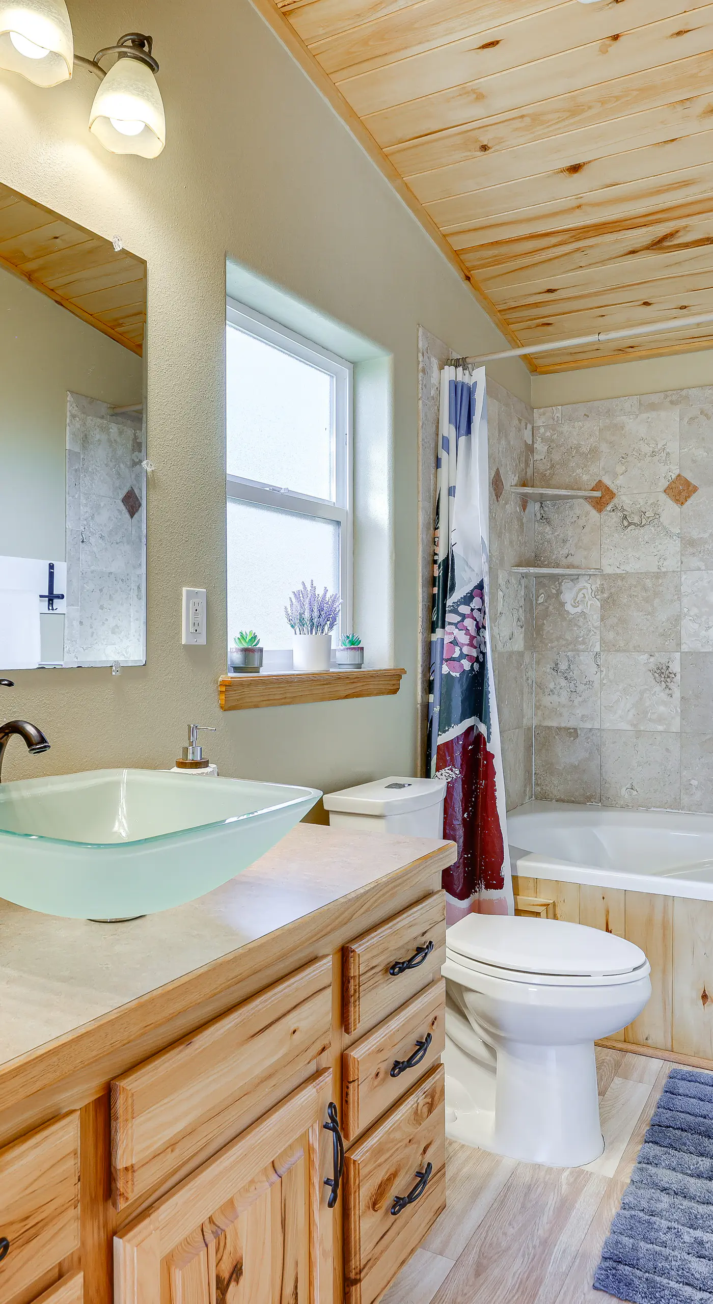2023010592 Fairplay Home w/ Hot Tub & Fireplace!