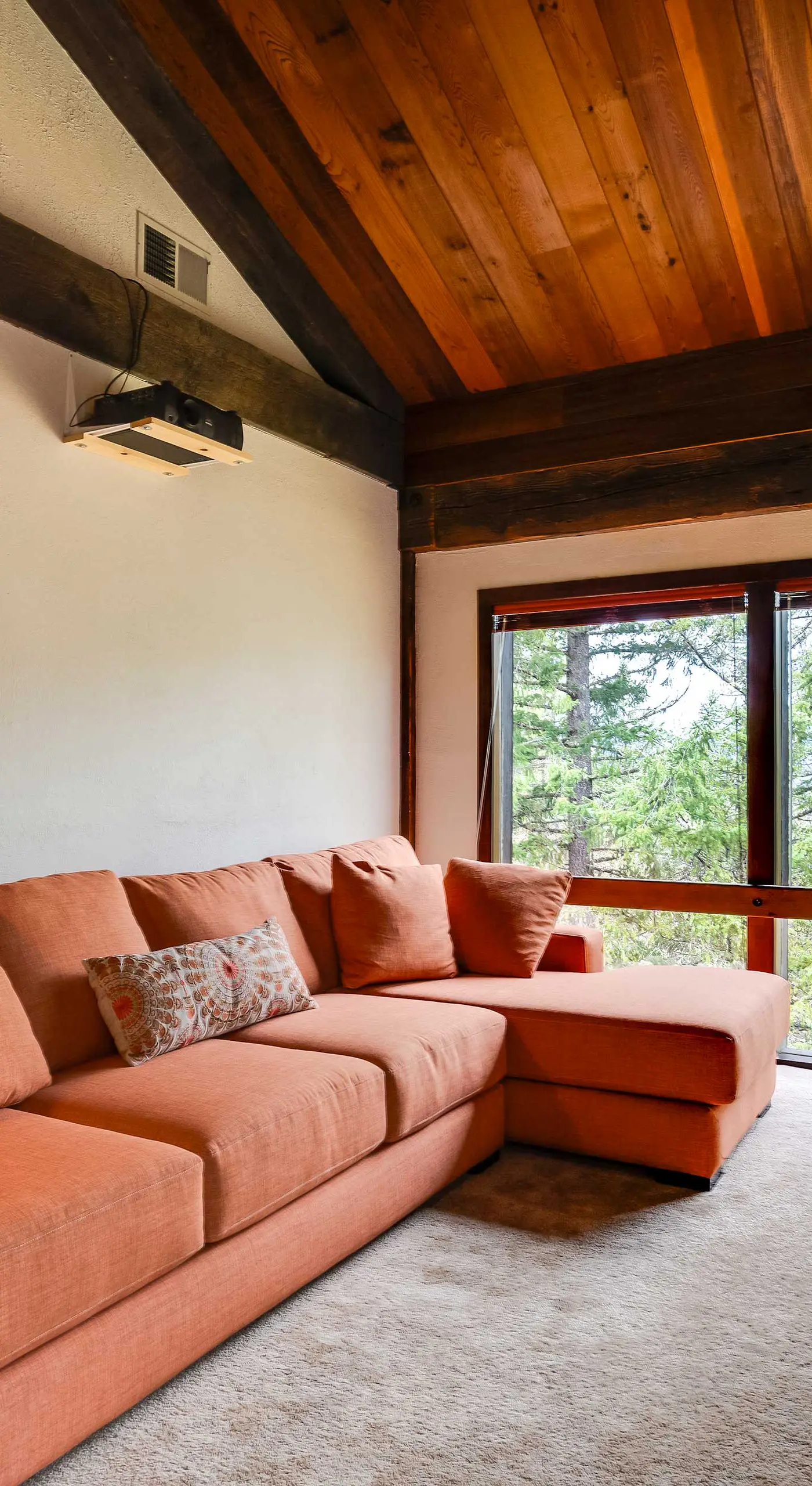 Peaceful Applegate River Valley Sanctuary!