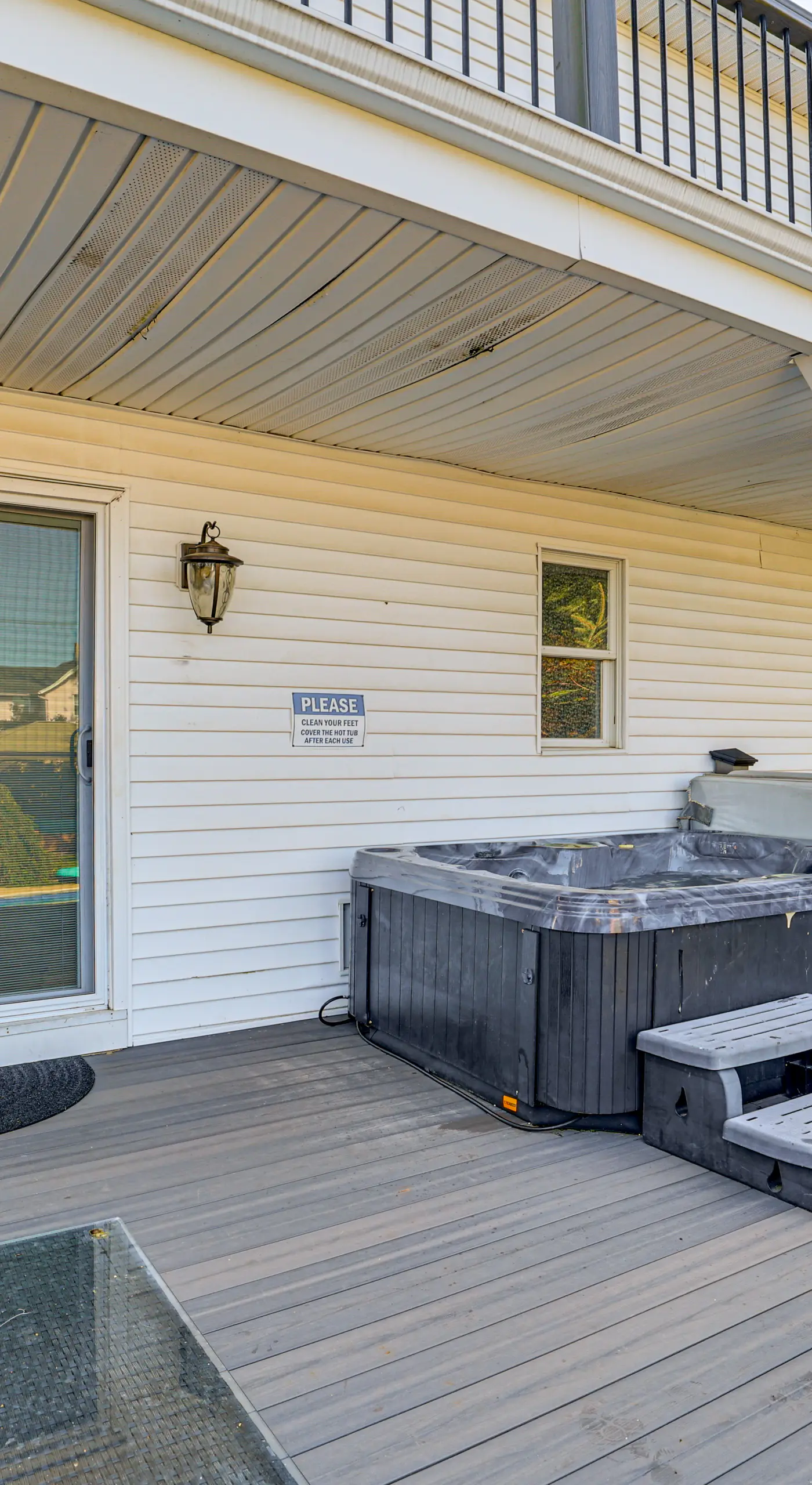 Near Yale & Lighthouse Point Beach: Home w/ Pool!