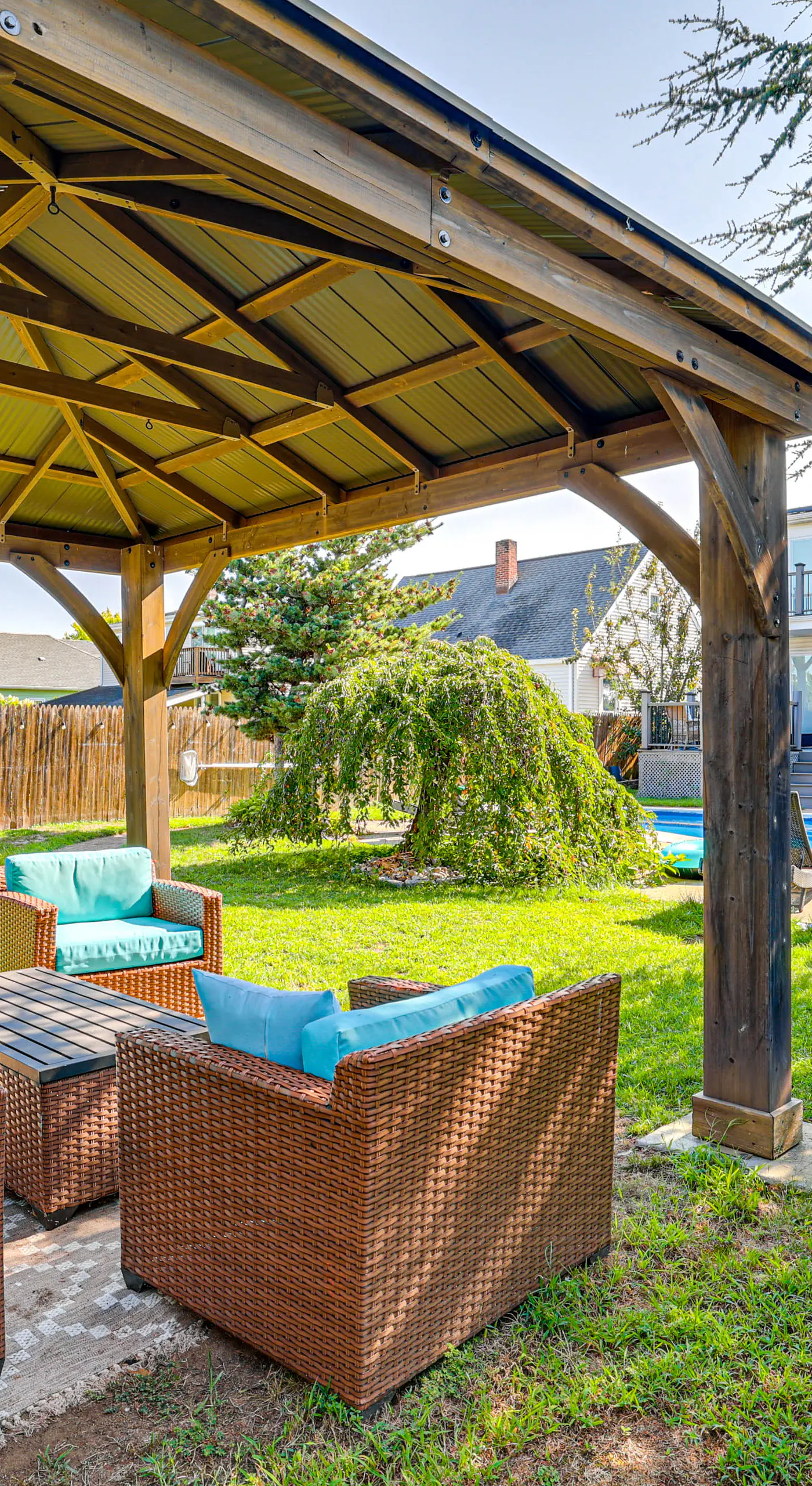 Near Yale & Lighthouse Point Beach: Home w/ Pool!