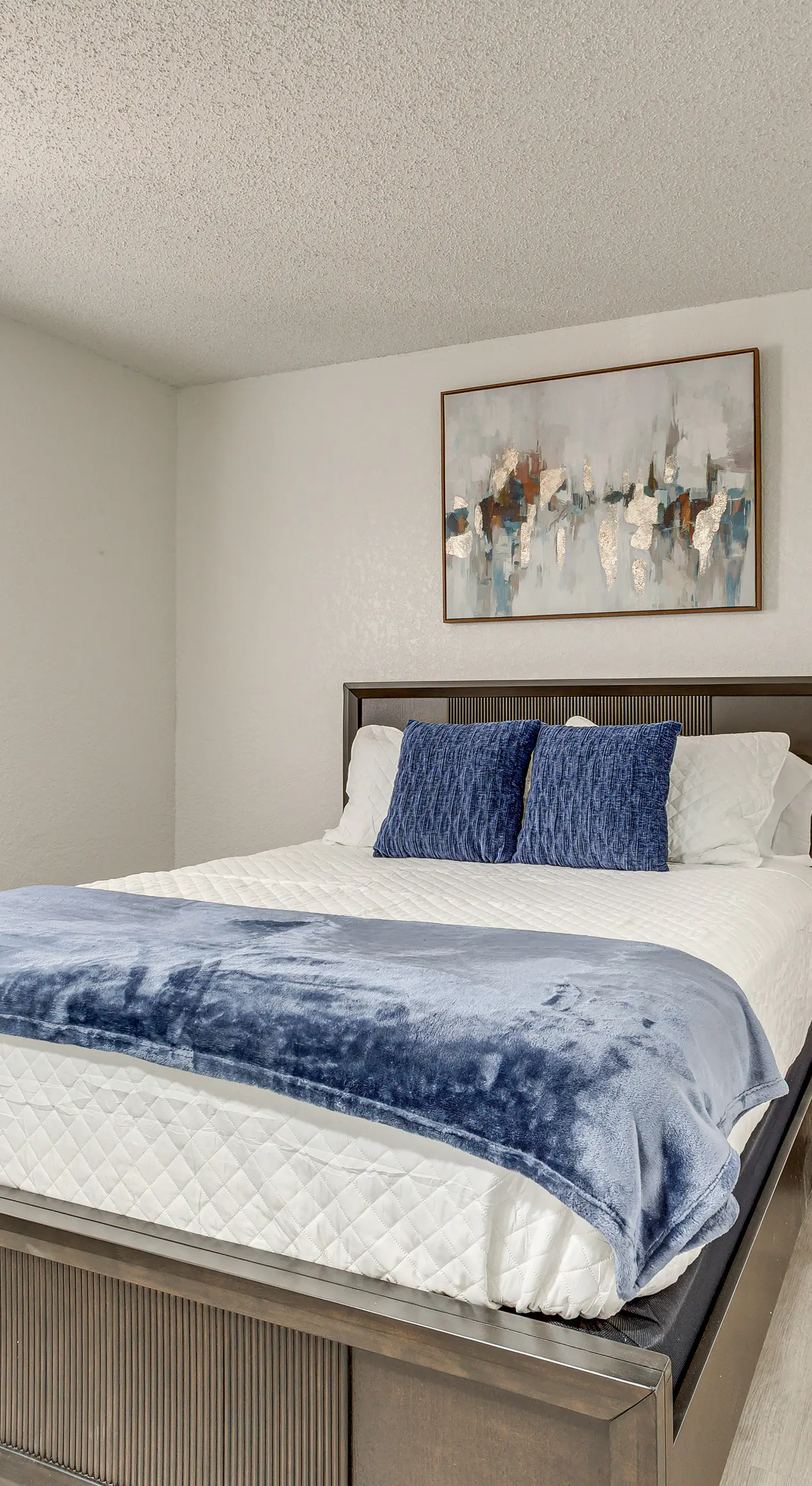 South OKC Home w/ Hot Tub-Game Room: 18 Mi to OU!