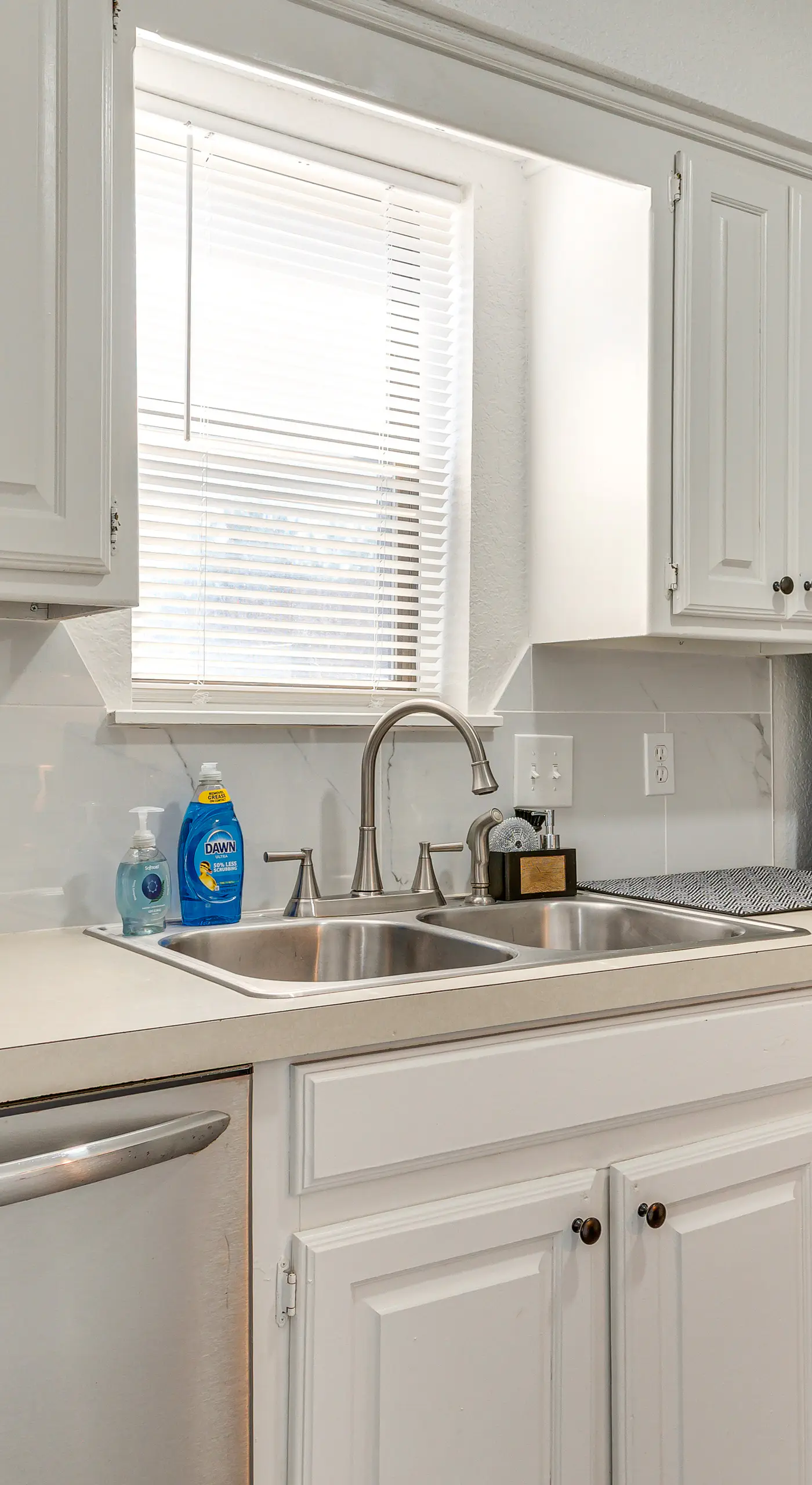 South OKC Home w/ Hot Tub-Game Room: 18 Mi to OU!
