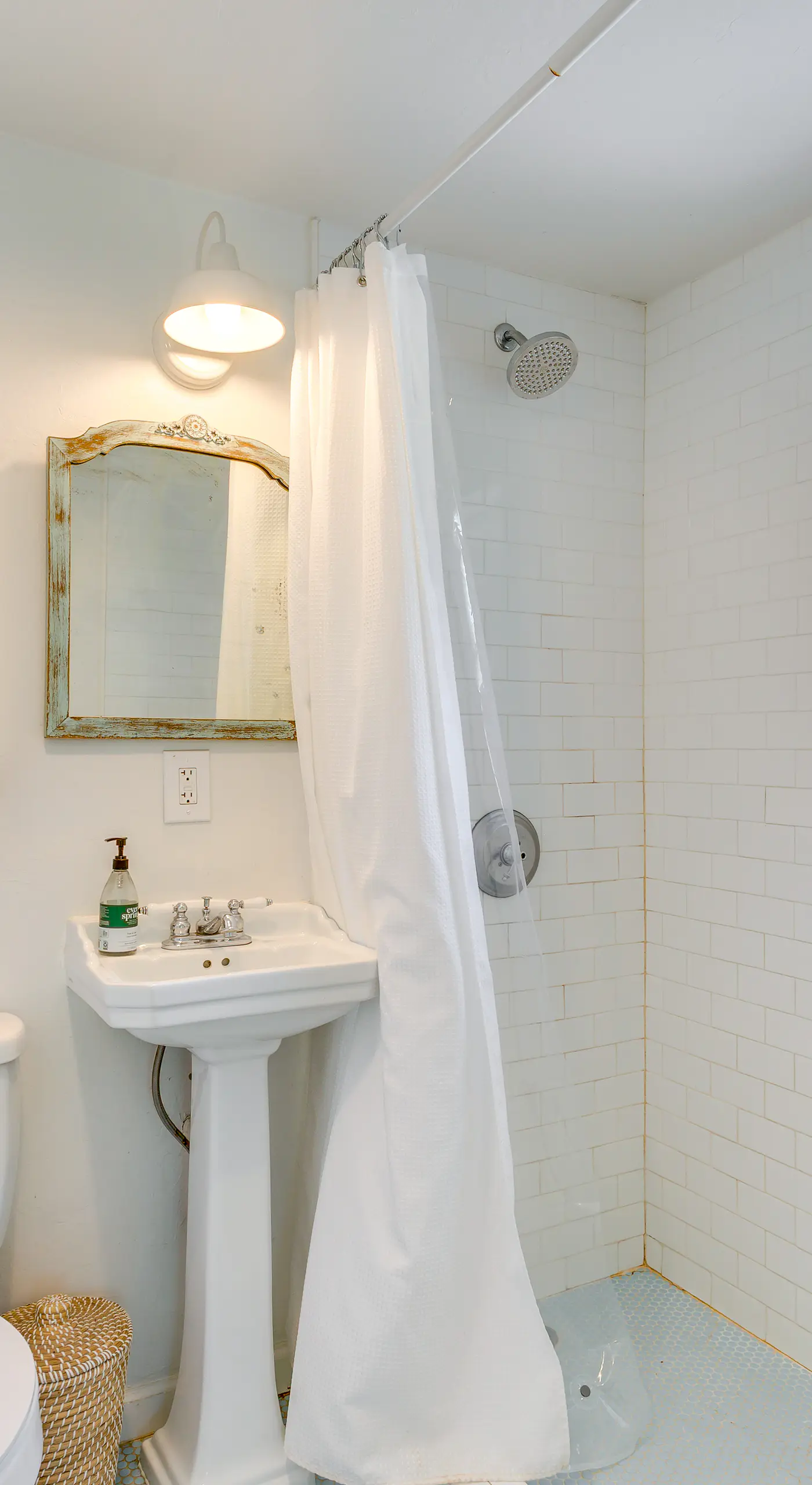 Cozy Studio in Heart of OKC Plaza District!