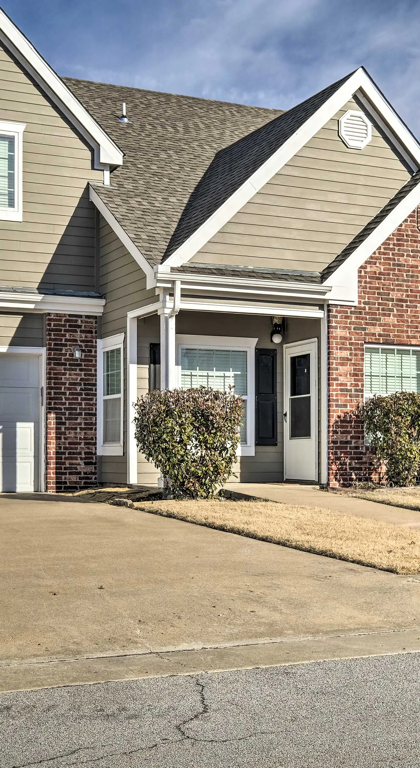 Walk to Lake + Pool Access! Family Gem in Afton