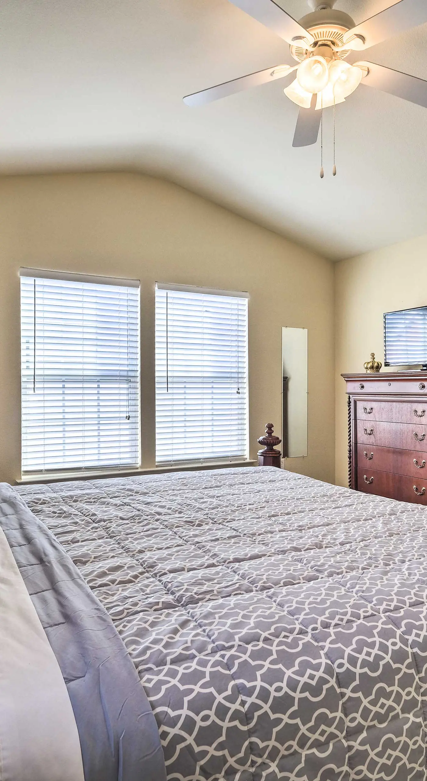 Walk to Lake + Pool Access! Family Gem in Afton