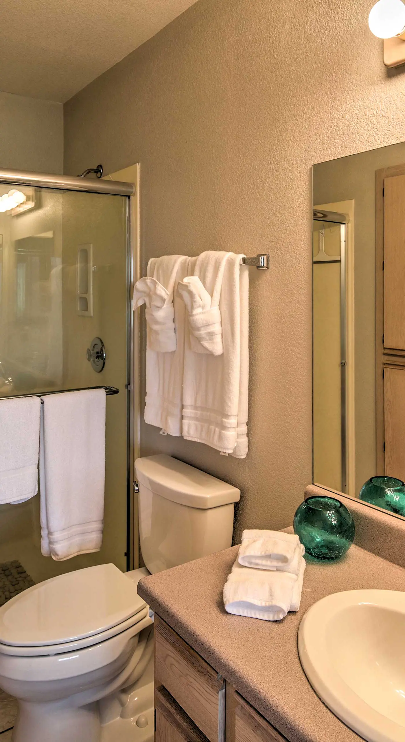 Lake Havasu Getaway w/ Golf Course & Lake Views!