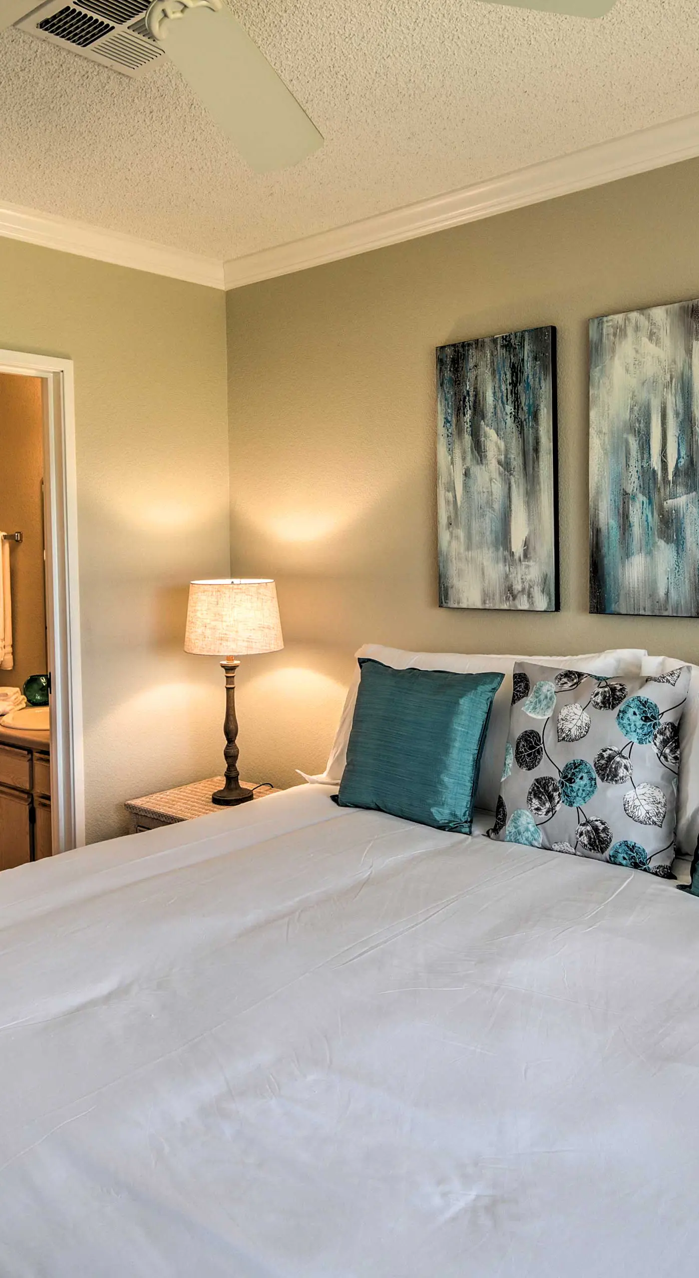 Lake Havasu Getaway w/ Golf Course & Lake Views!